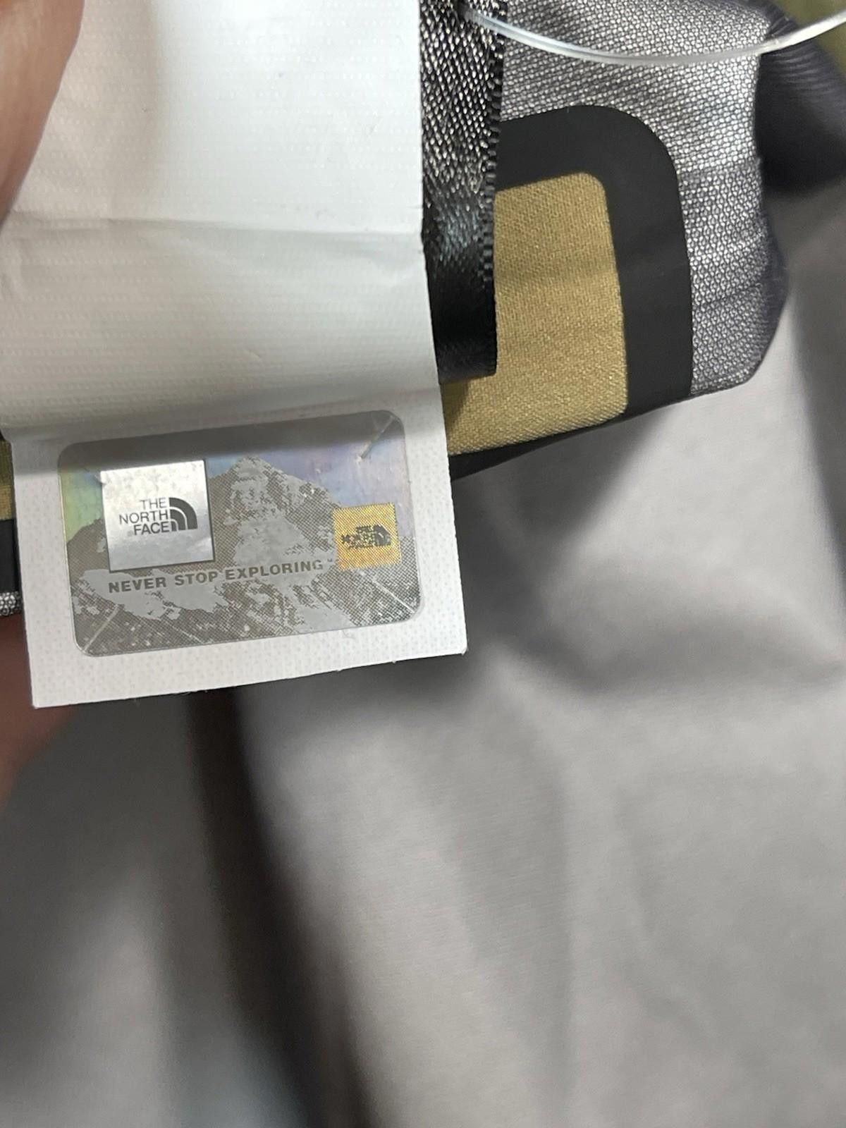 The North Face THE NORTH FACE GORE-TEX Trench Unisex Women L Men M MSRP$400 Size ONE SIZE - 8 Thumbnail