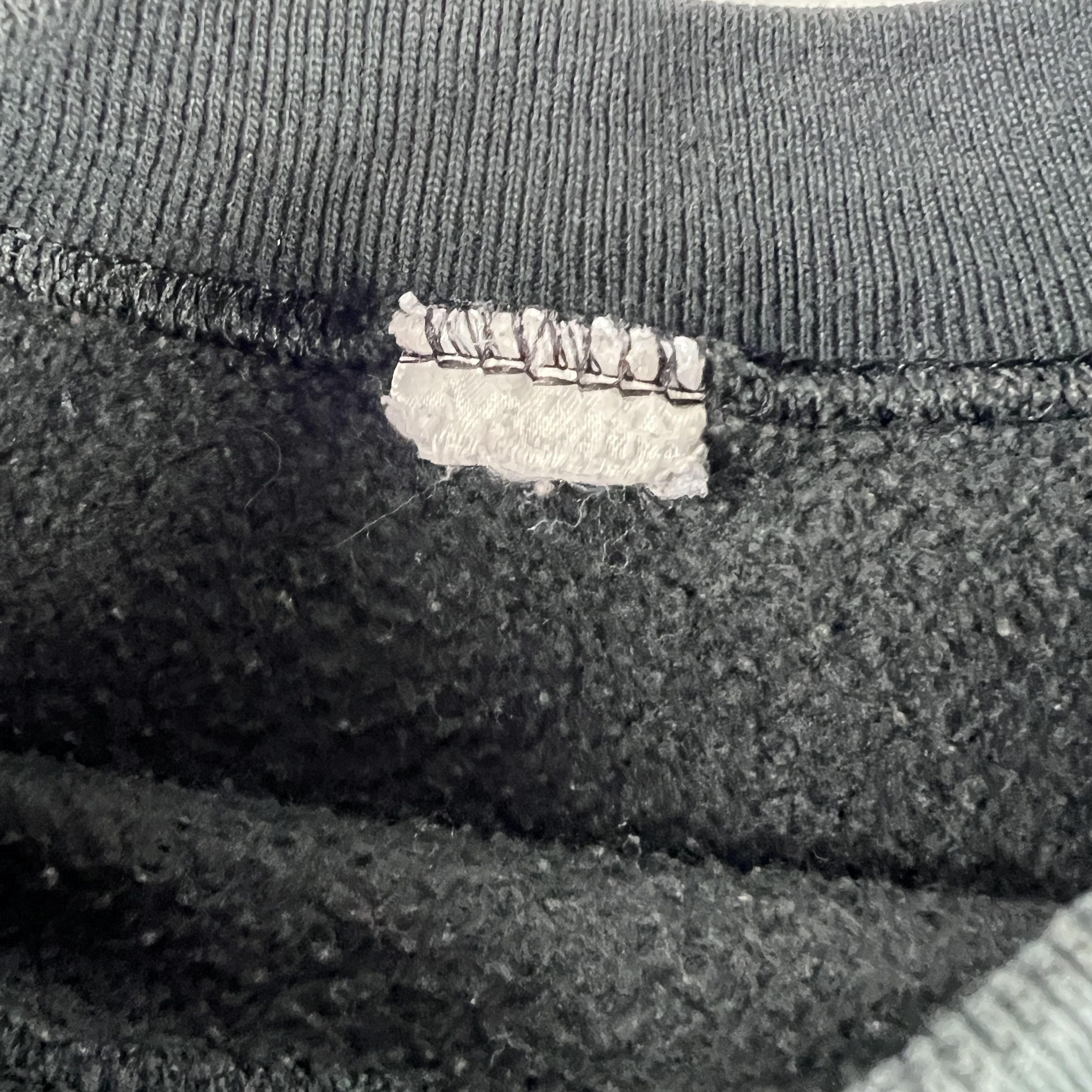 Vintage VTG 80s Wolf Indigenous Native Sweatshirt Faded Crewneck Size US L / EU 52-54 / 3 - 3 Thumbnail
