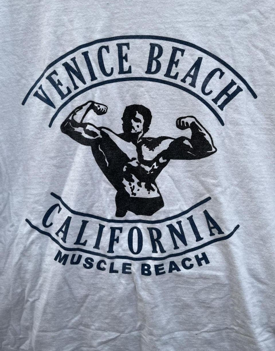 Vintage Vintage 80s Arnold Schwarzenegger Muscle Beach T-Shirt L Size US L / EU 52-54 / 3 - 4 Thumbnail
