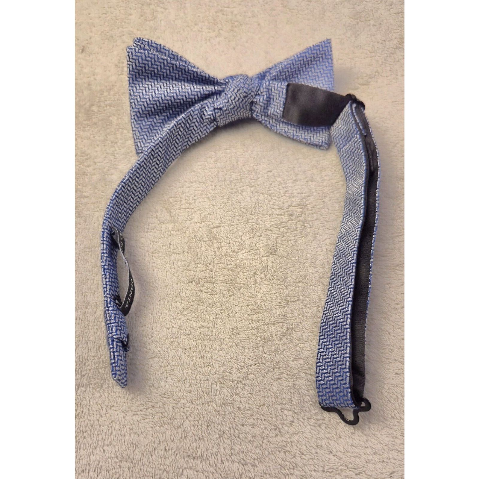 Vince Camuto Vince Camuto Bow Tie Adjustable Silk Blue Hand Made Stretch Size ONE SIZE - 5 Thumbnail