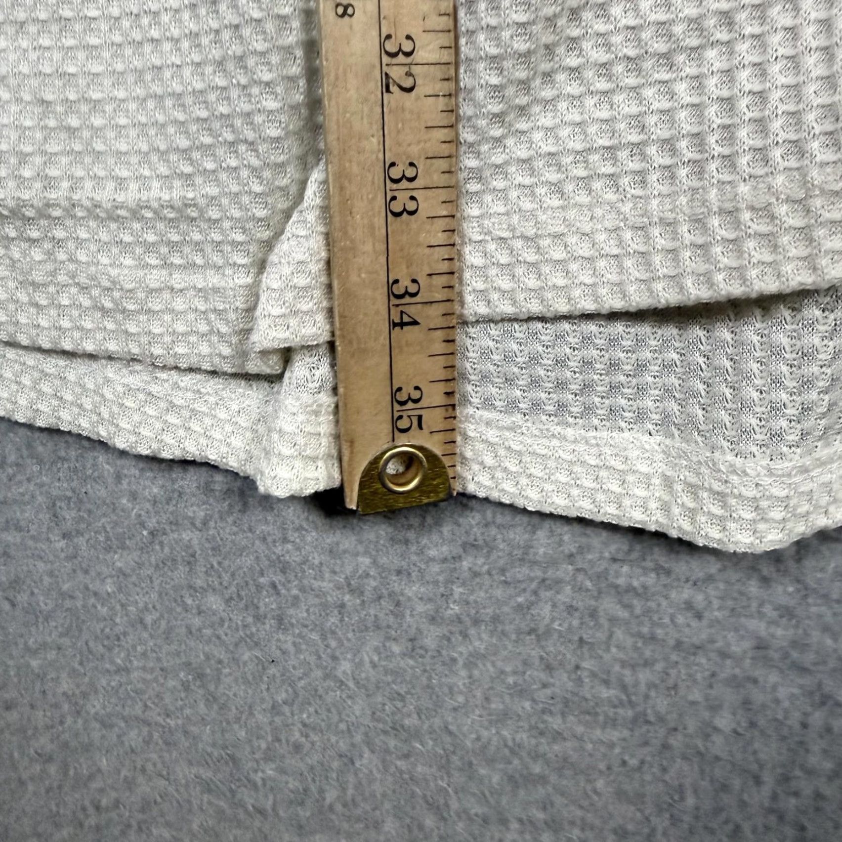 Vintage Umgee White Button Down Belle Sleeve Knit Blouse Top XXL Women’s Size 2XL/XXL Shirts, Regular, USA Seamless Shipping from China, Smoke Free Home Size XXL / US 16-18 / IT 52-54 - 4 Thumbnail