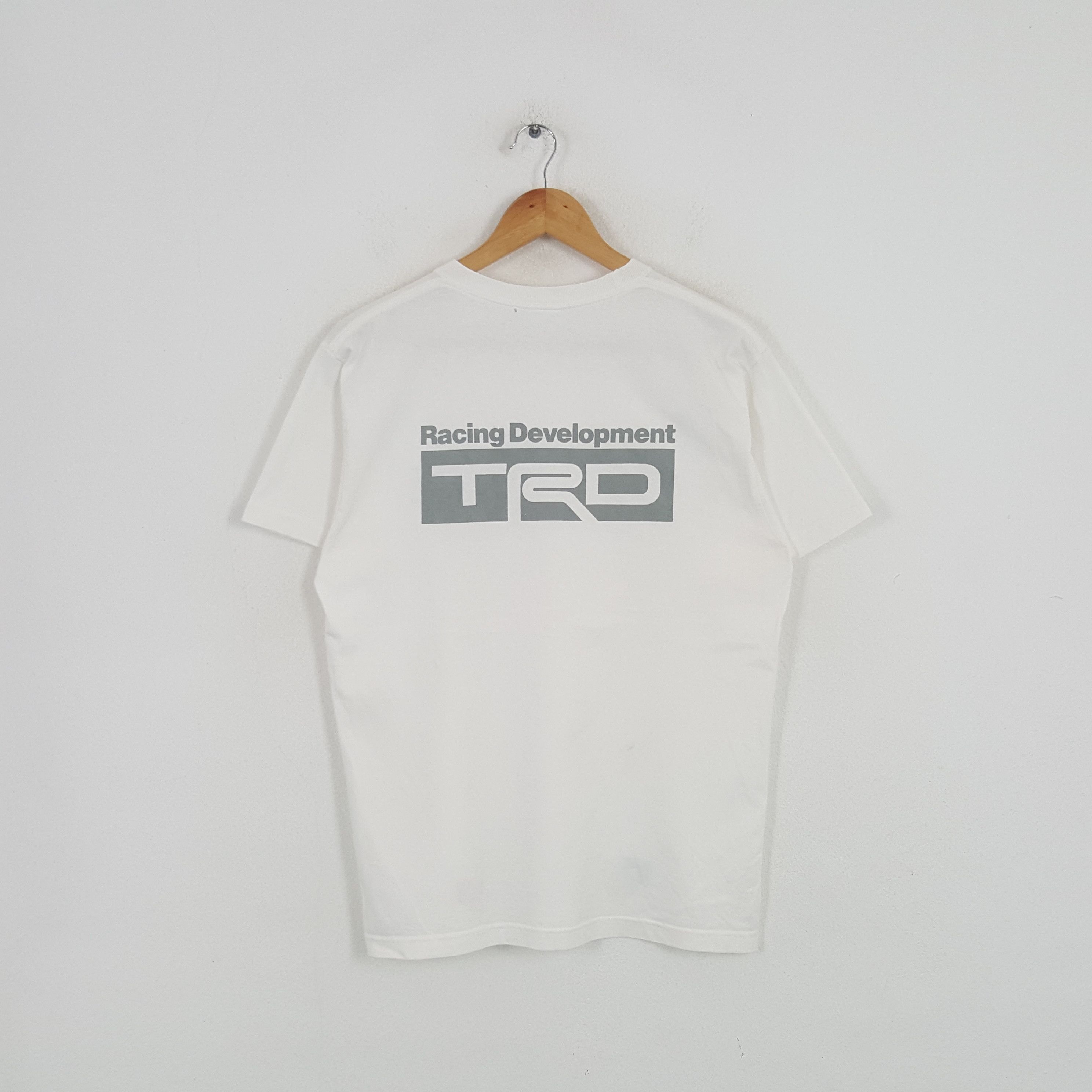 Japanese Brand × Vintage Vintage Racing Development TRD Toyota Team Japanese Tshirt Size US L / EU 52-54 / 3 - 1 Thumbnail