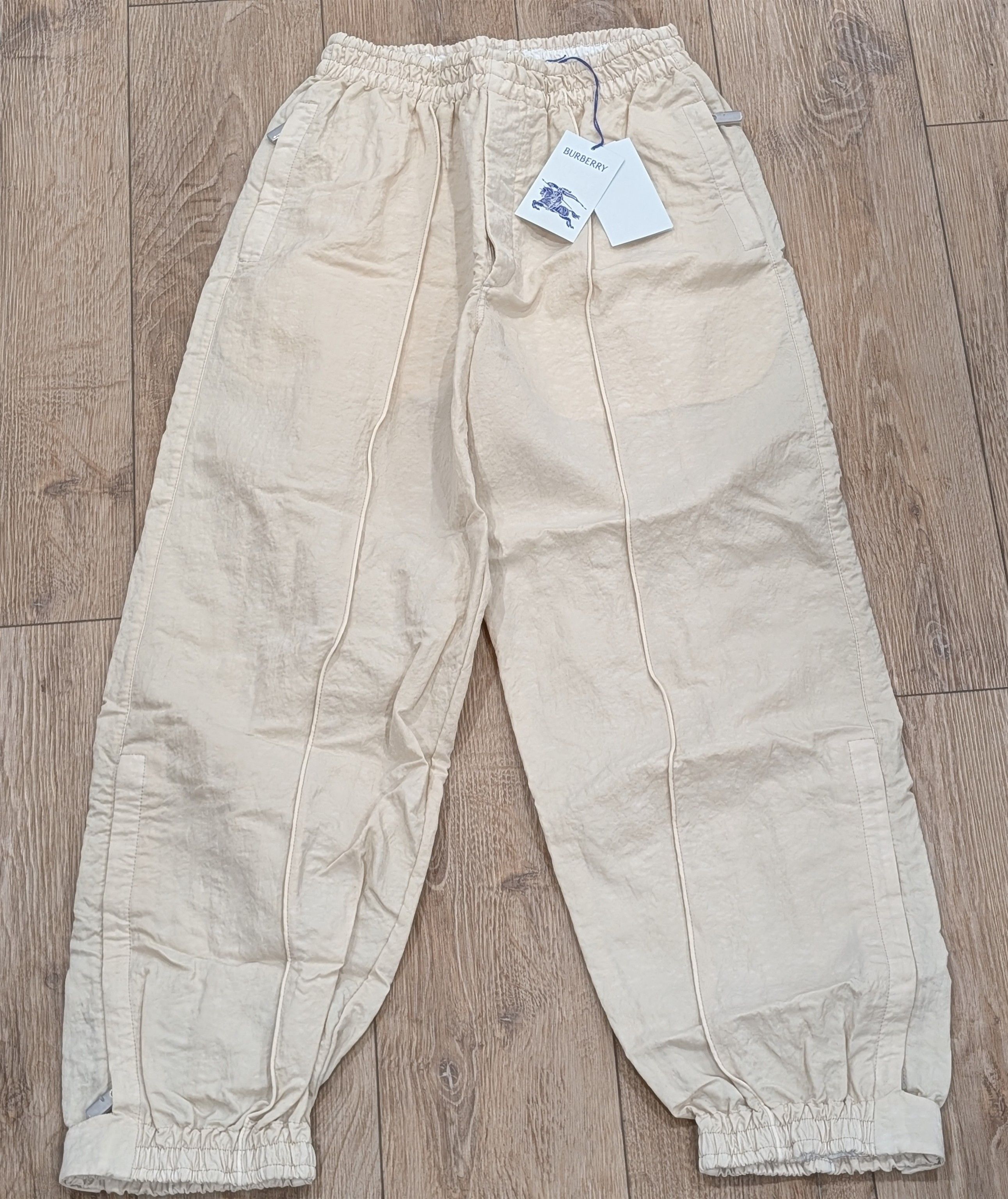 Burberry Burberry Wide Leg Crinkle Jogger Pants Soap Medium Size US 32 / EU 48 - 1 Thumbnail
