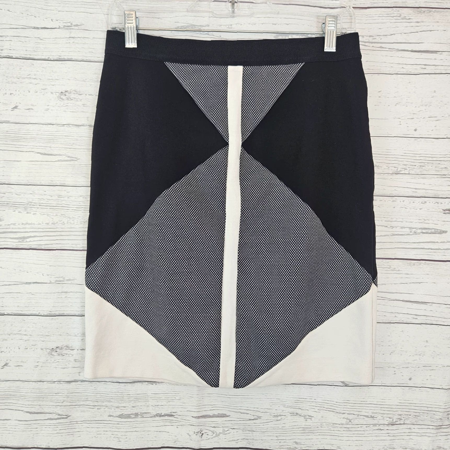 Ann Taylor Ann Taylor Womens Pencil Skirt Sz 4 Black White Side Zip Color Block Short White Black Womens 90s? Size 27" / US 4 / IT 40 - 2 Thumbnail