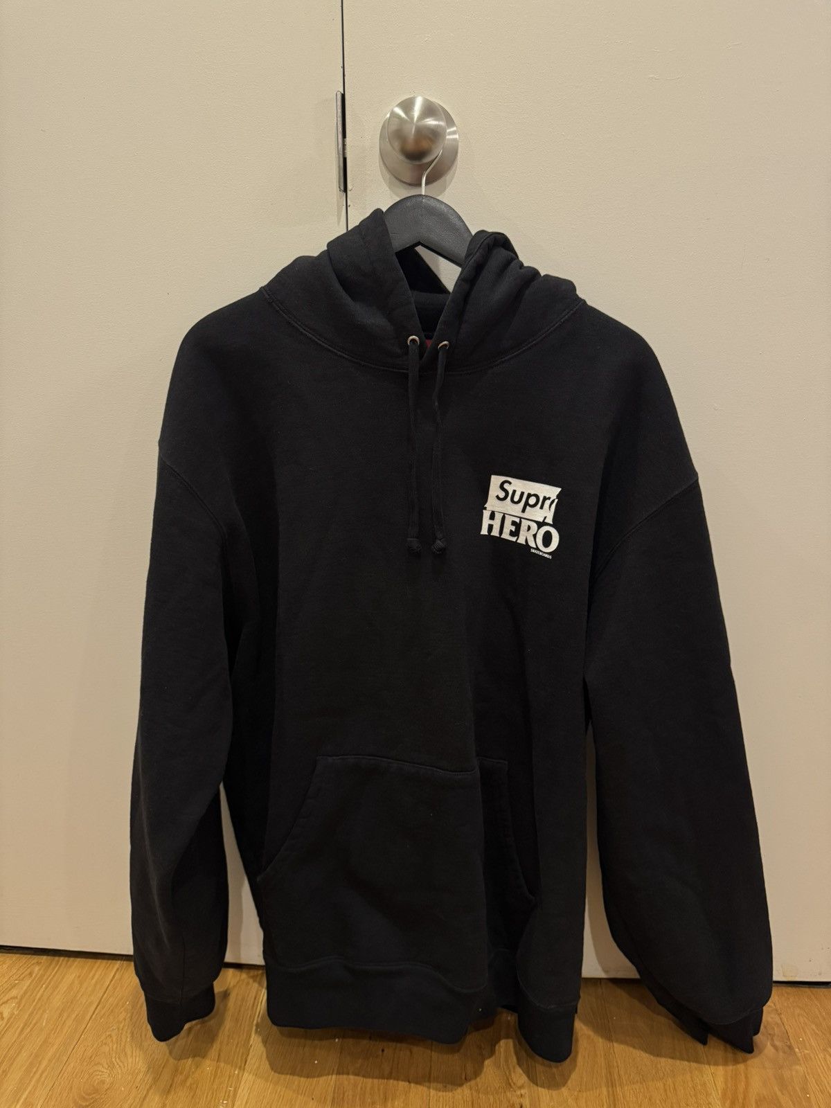Supreme x ANTIHERO Hooded Sweateshirt黒S Supreme Anti Hero Hooded Sweatshirt Black Men's - SS16 - US