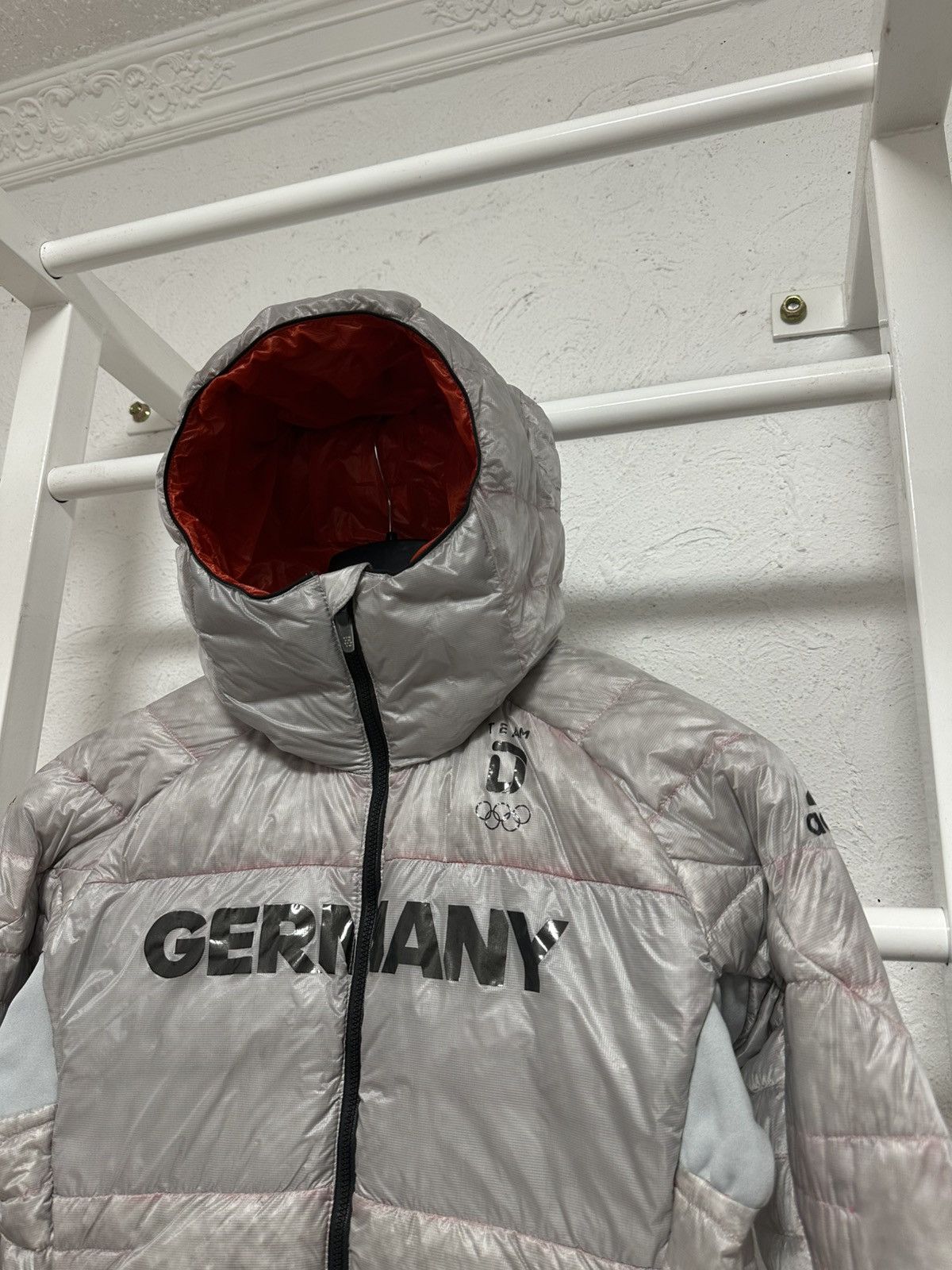 Adidas Adidas Germany Olympic Puffer Jacket XS Size Size XS / US 0-2 / IT 36-38 - 2 Thumbnail