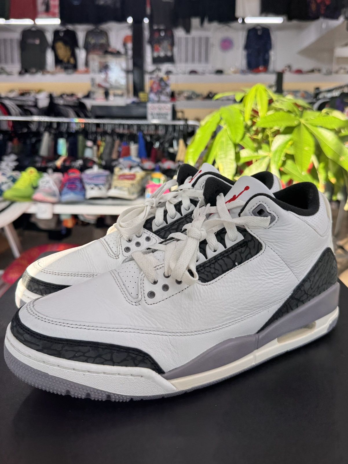 Jordan Brand Air Jordan 3 Cement Grey Size 11 (2024) Size US 11 / EU 44 - 1 Thumbnail