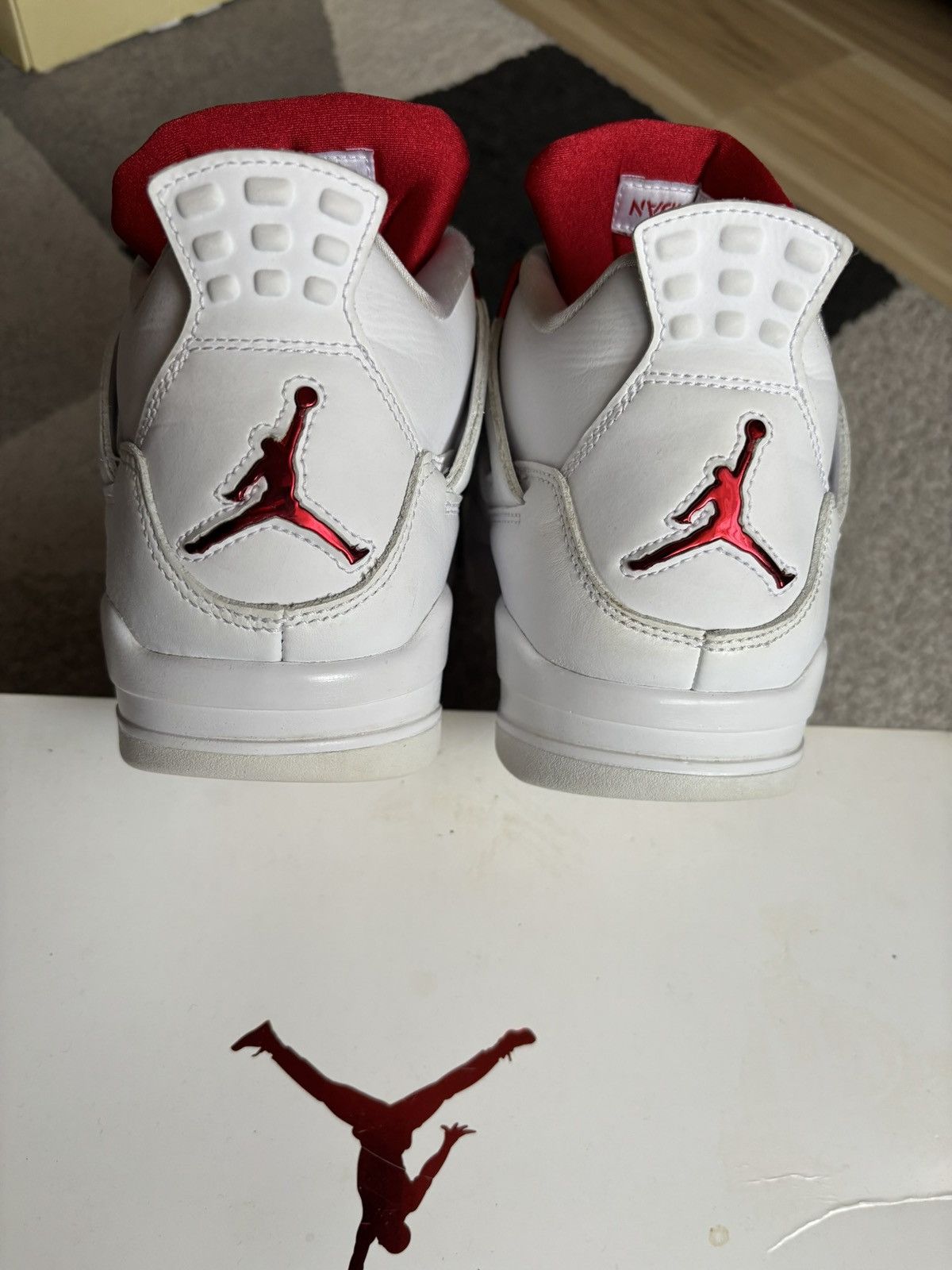 Nike Jordan 4 metallic red Size US 10.5 / EU 43-44 - 3 Thumbnail