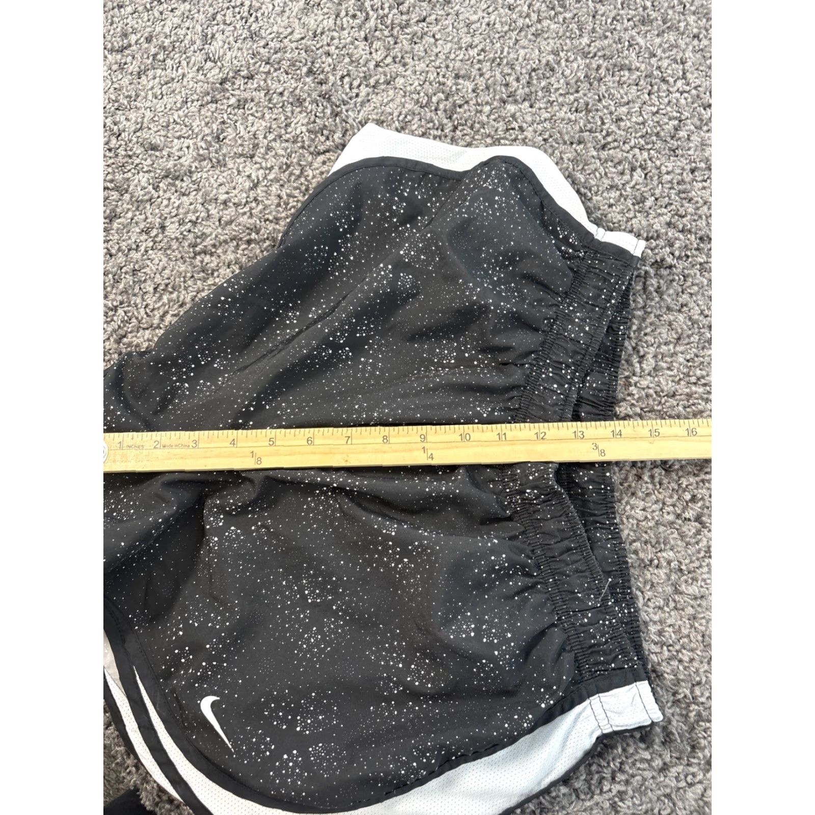 Nike Nike Tempo Shorts Womens L Black Lined Drawstring Waist Stars Print Running Gym Training Activewear Size 36" / US 14 / IT 50 - 4 Thumbnail