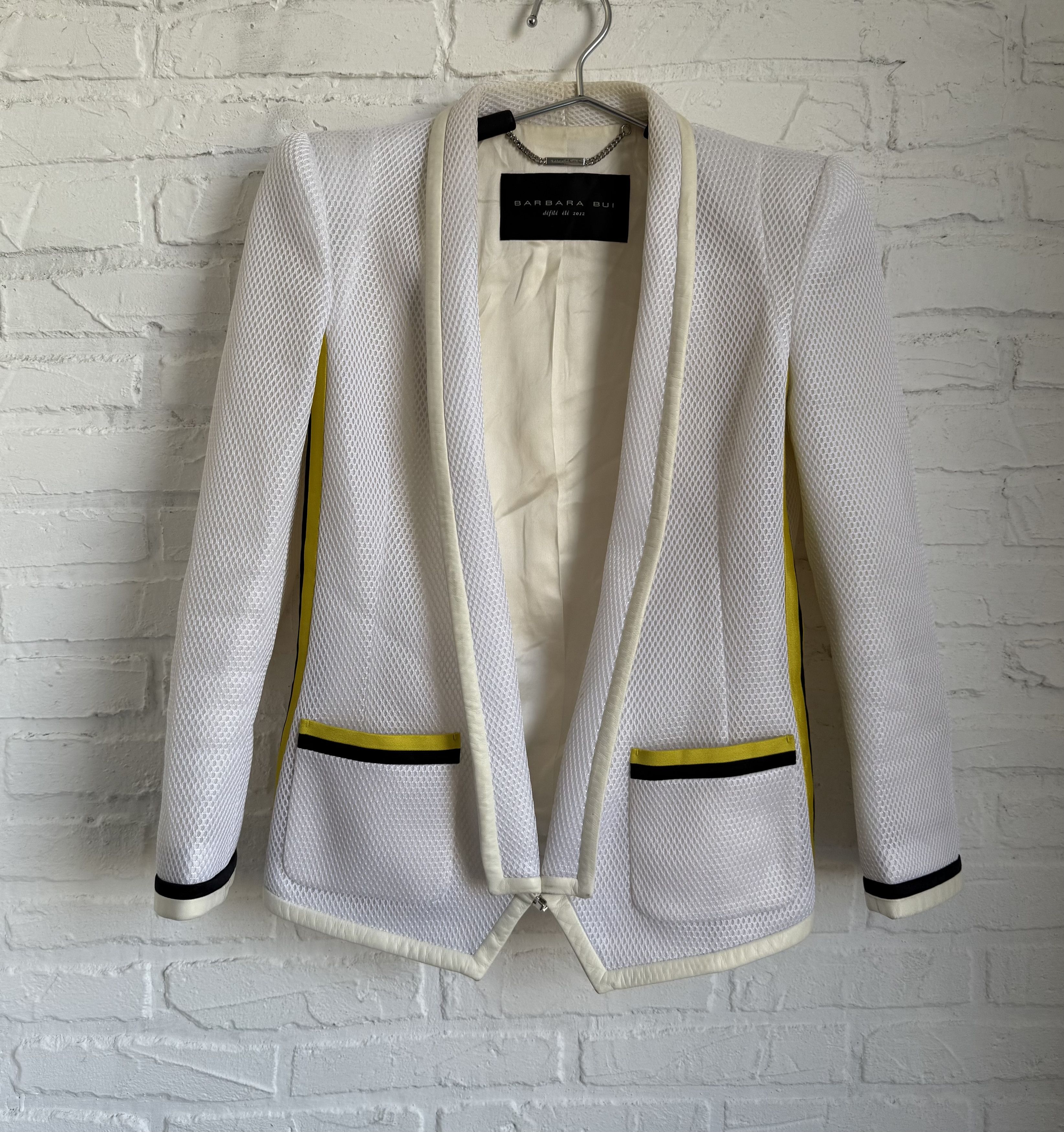 Barbara Bui Defile ele 2012 runway blazer