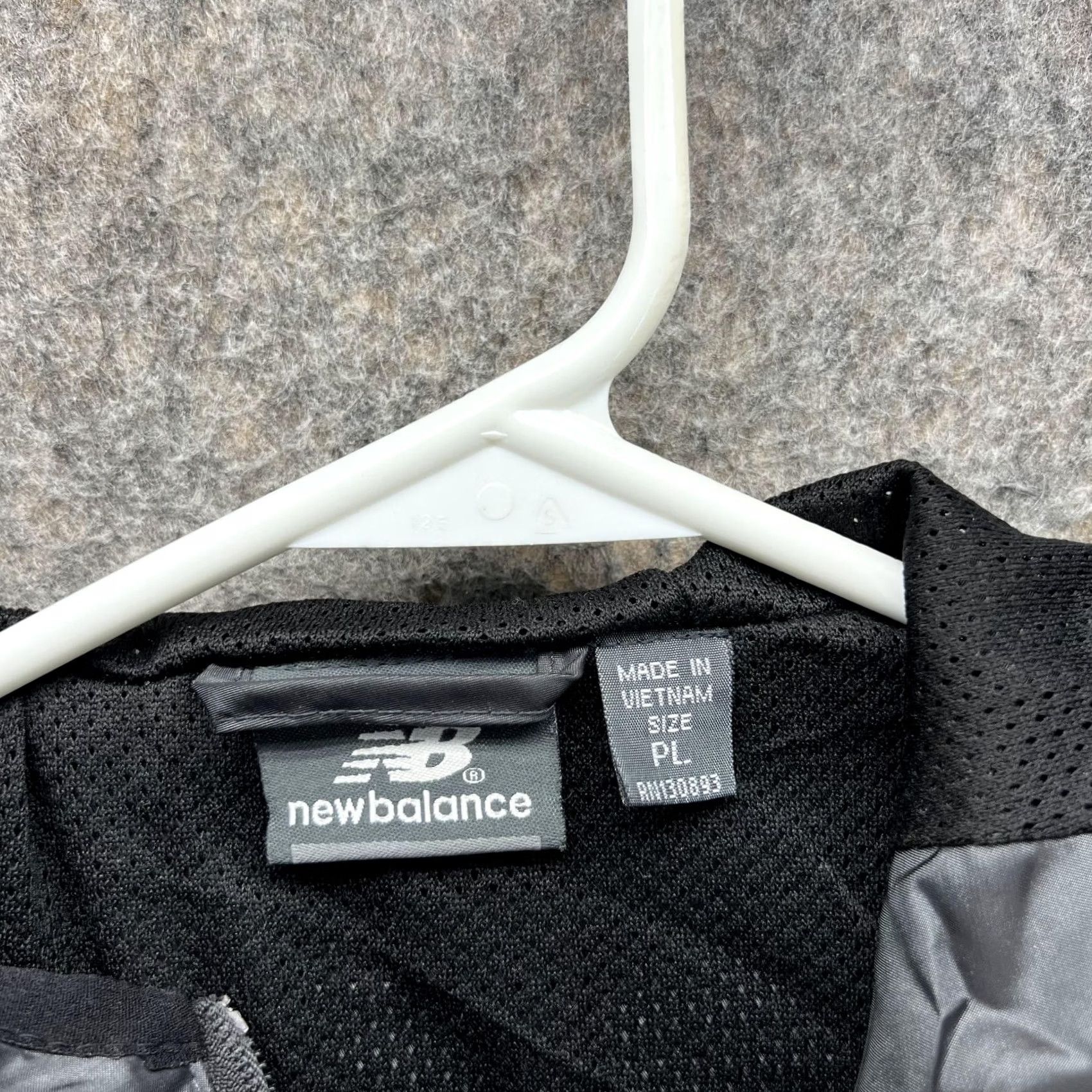 New Balance New Balance Women PL Petite Black Full Zip Hoodie Polyester Windbreaker Size L / US 10 / IT 46 - 5 Thumbnail