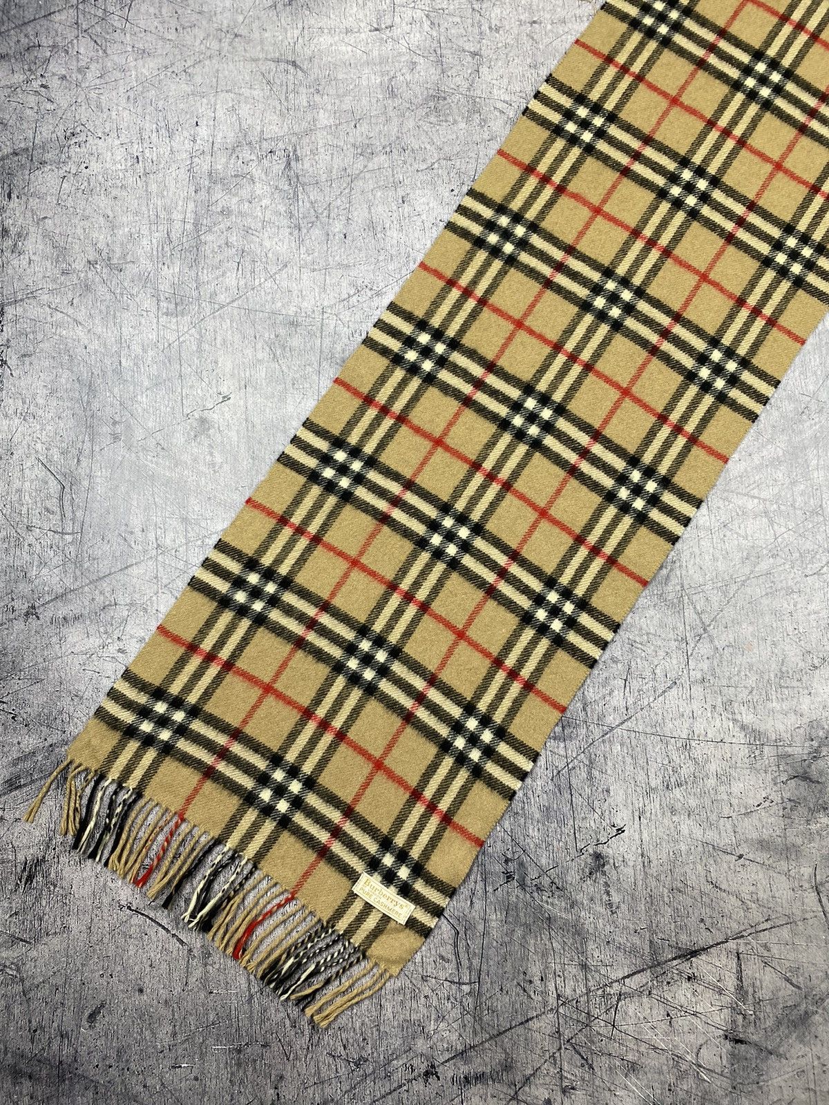 Burberry × Designer × Vintage Vintage 90’s Burberry’s Nova Check Pure Cashmere Scarf Size ONE SIZE - 7 Thumbnail