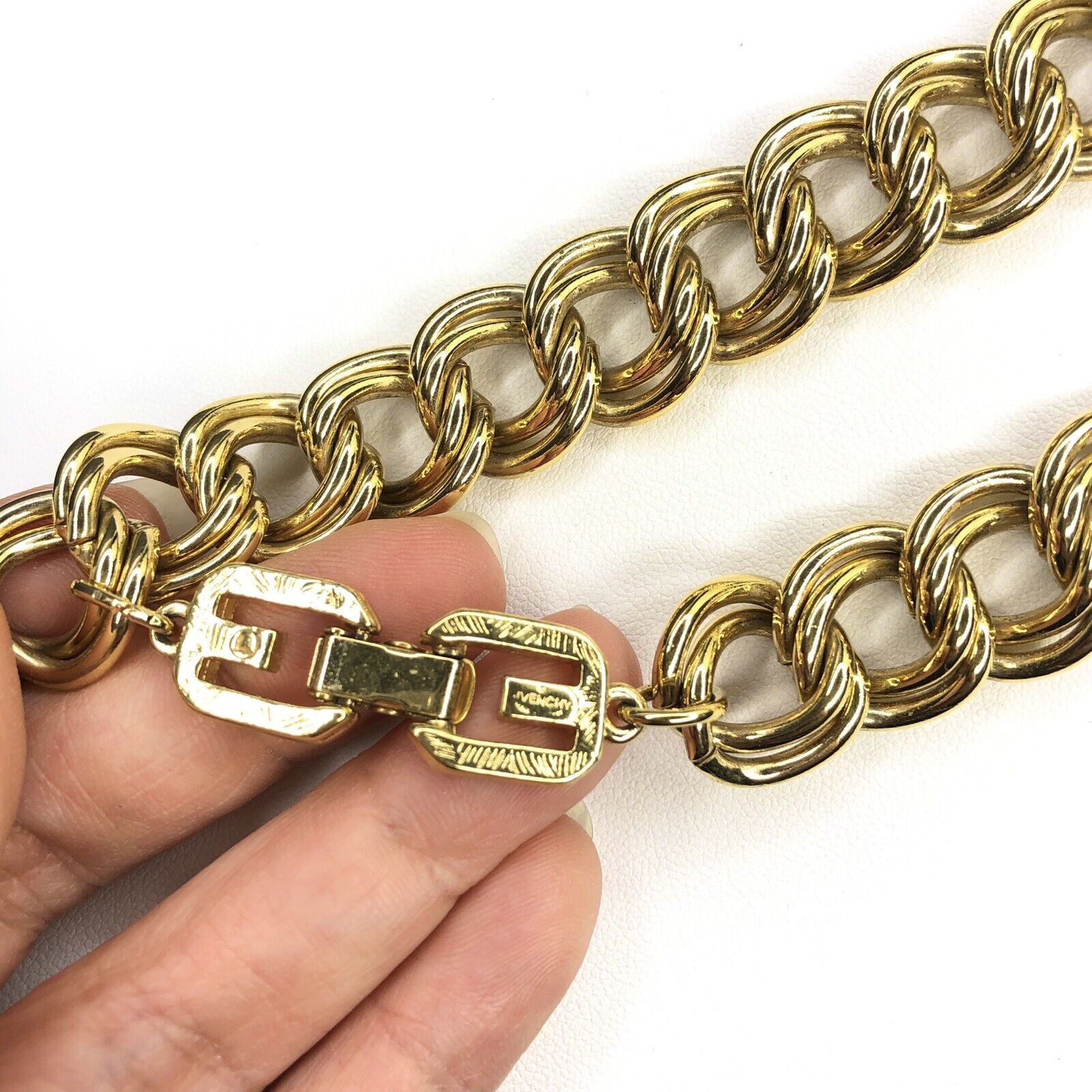 Givenchy Vtg 80s Heavy Chunky Givenchy Chain Necklace 31" Gold tone Size ONE SIZE - 10 Thumbnail