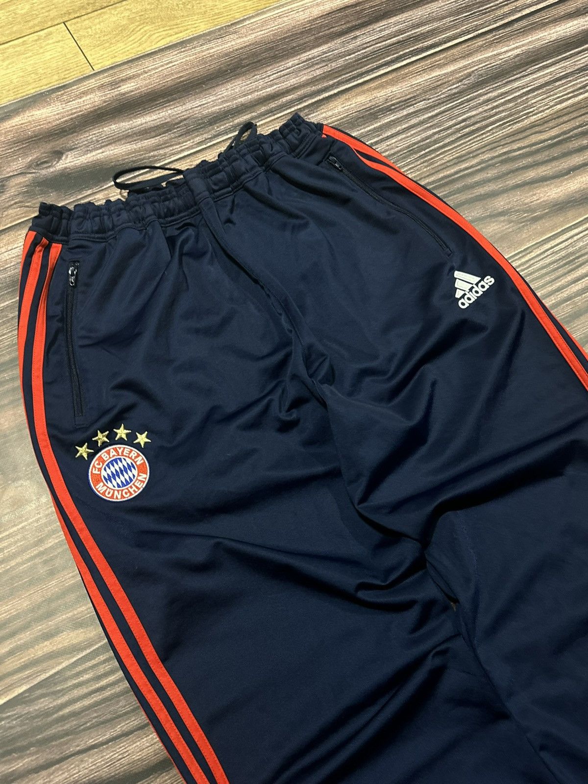 Adidas × Vintage Vintage adidas pants Soccer football team Bayern Munich Size US 44 / EU 60 - 2 Thumbnail