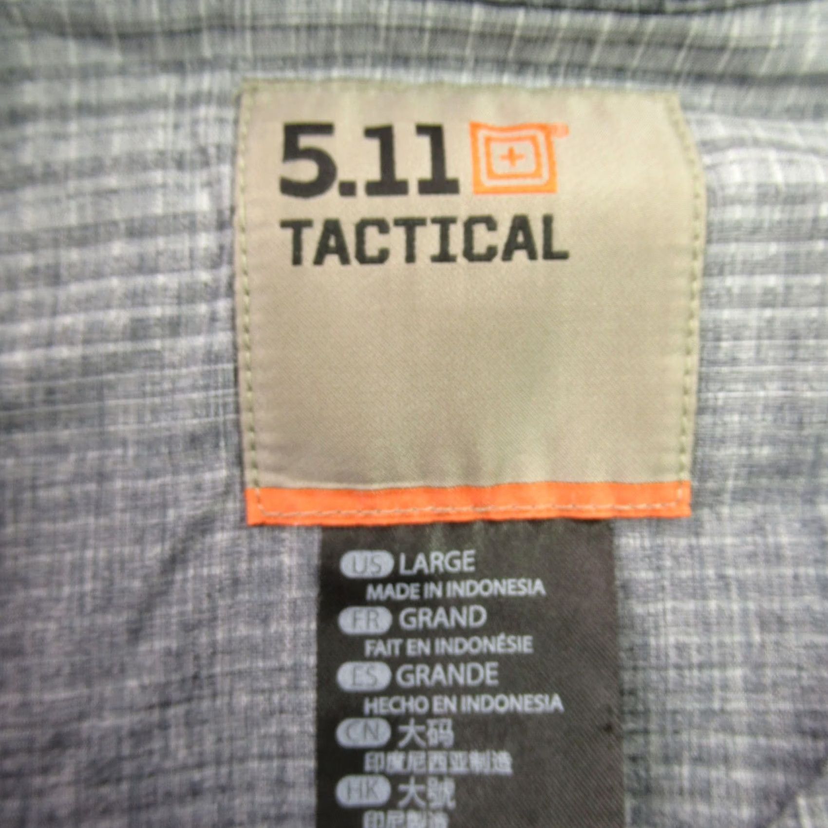 Vintage 5.11 Tactical Shirt Mens Large Short Sleeve Pocket Button Front Lightweight Gray Shirt Size US L / EU 52-54 / 3 - 4 Thumbnail