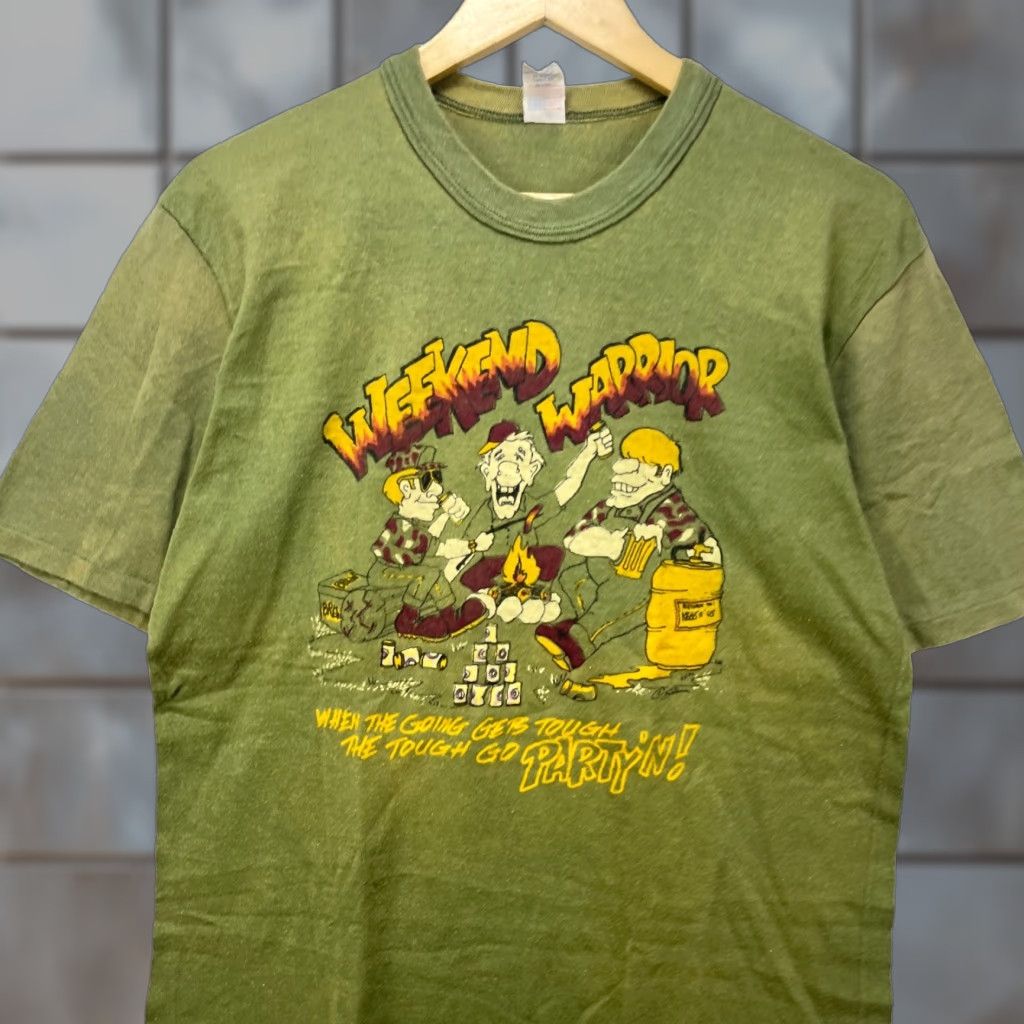 Vintage VINTAGE 80s Sun Faded Beer Cartoon Weekend Warriors Single Stitch T-Shirt Large Size US L / EU 52-54 / 3 - 1 Thumbnail
