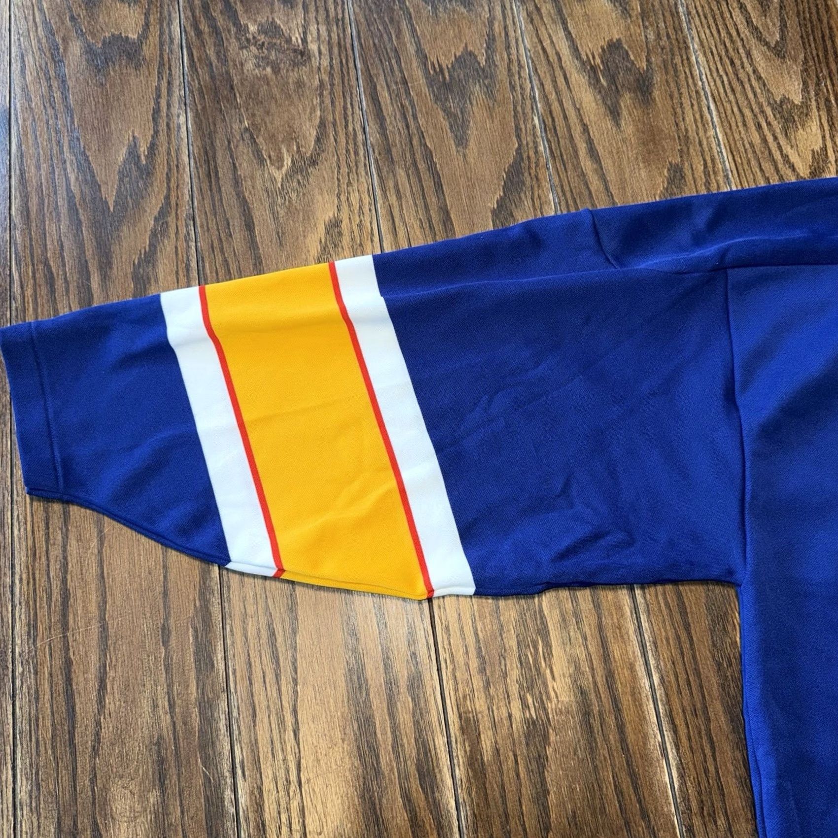 Vintage VINTAGE CCM Jersey Shirt Men’s Medium Blue Graphic Print 80s Skating Sport Logo Size US M / EU 48-50 / 2 - 4 Thumbnail