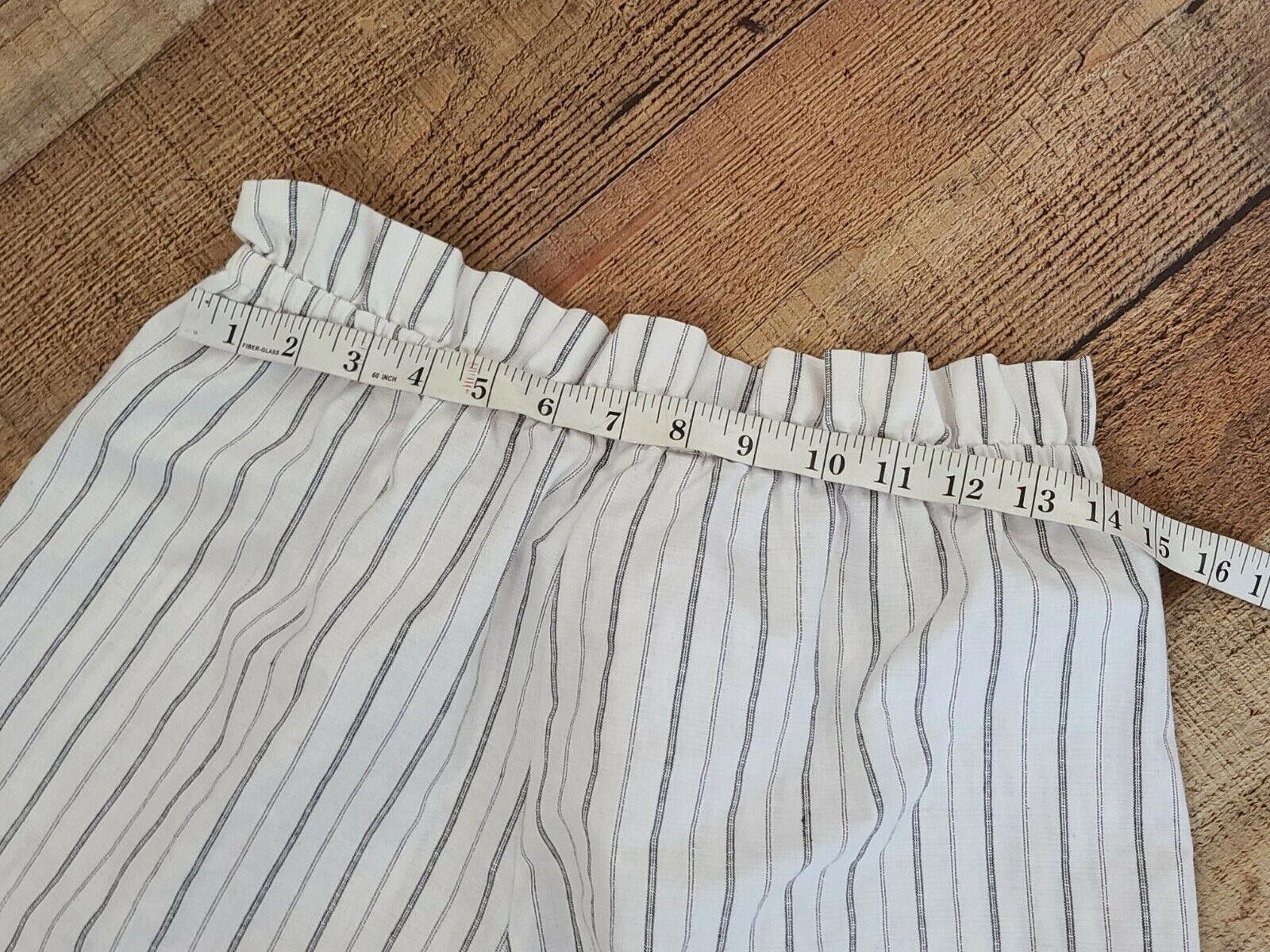 Other Love Tree Shorts Medium White With Gray Stripes high waist Size 32" / US 10 / IT 46 - 3 Thumbnail