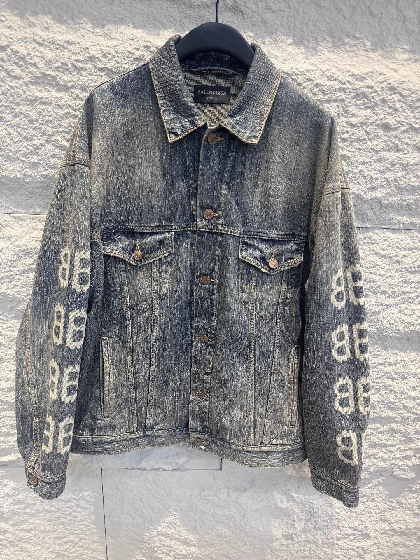 Balenciaga Balenciaga Bitcoin Denim Jacket Unisex S Size US S / EU 44-46 / 1 - 1 Thumbnail