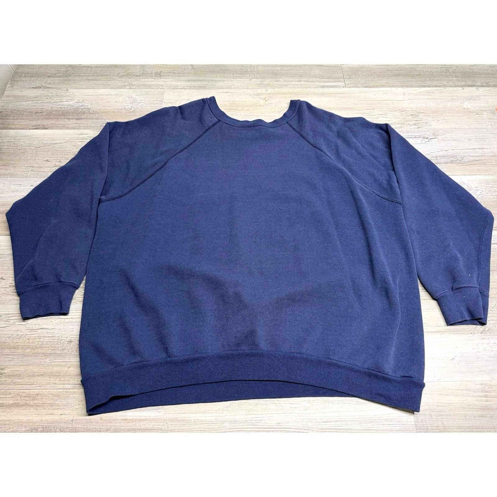 Tultex Vintage University of Michigan Rose Bowl 1990 Sweatshirt 2XLT Blue Crewneck Tultex 90s Mens Big & Tall XL Rose Bowl 1990 Mens Size US XXL / EU 58 / 5 - 2 Thumbnail