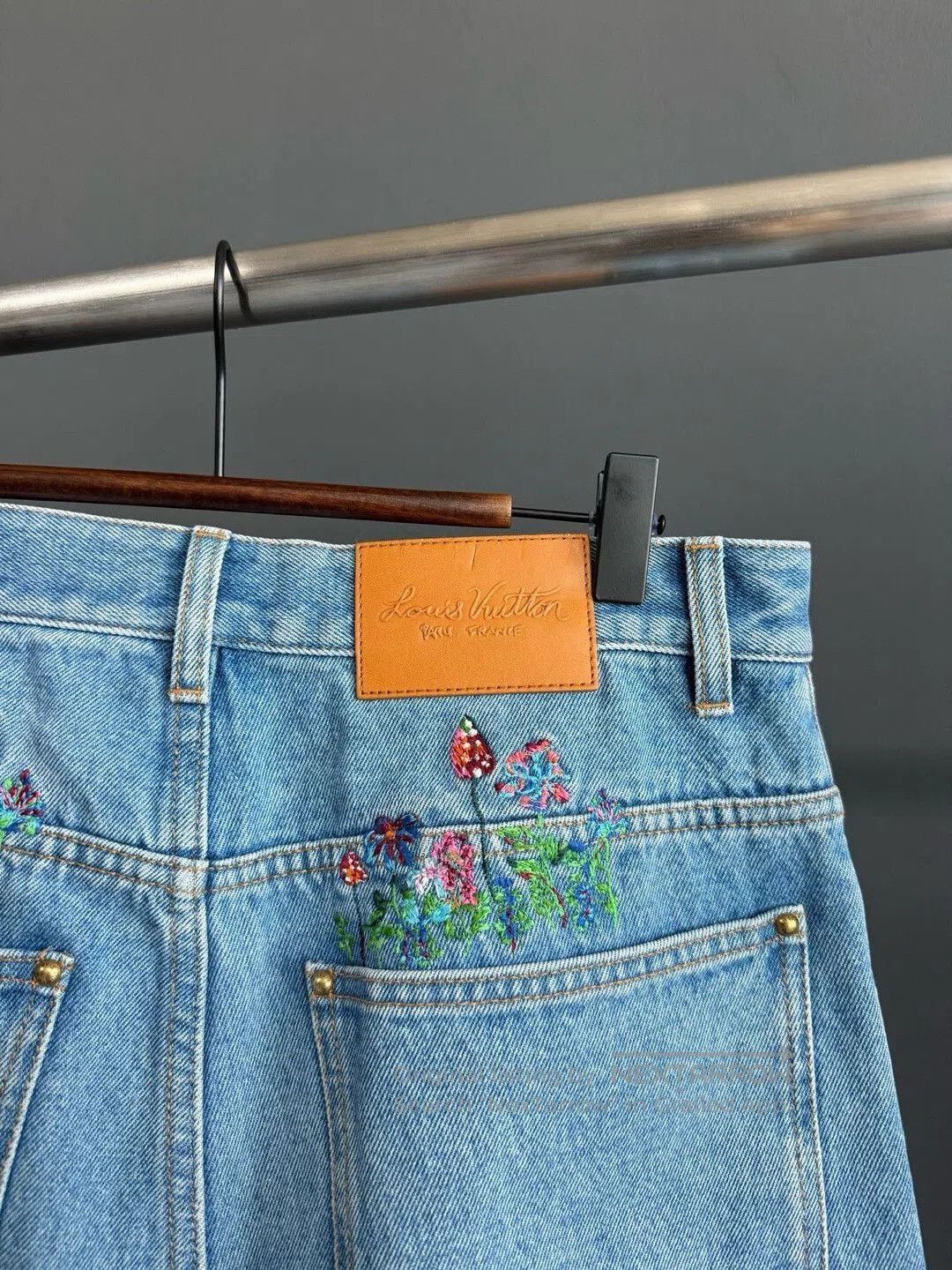 Other Louis Vuitton Floral Embroidery Jeans. Size 28" / US 6 / IT 42 - 3 Thumbnail