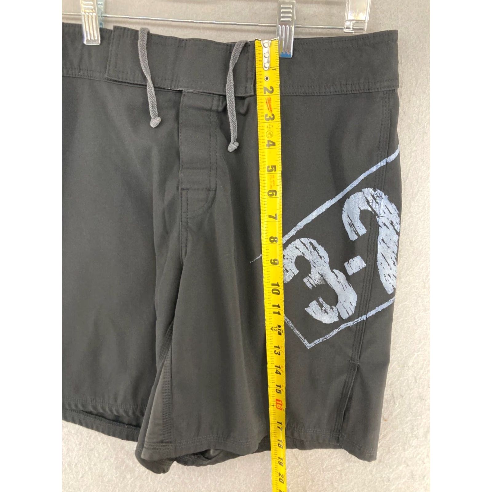 Vintage Fighter Shorts Mens Bermuda 30 Black Polyester Beach Sports Casual Slim Drawstring 30 Adult Mens Size US 30 / EU 46 - 7 Thumbnail