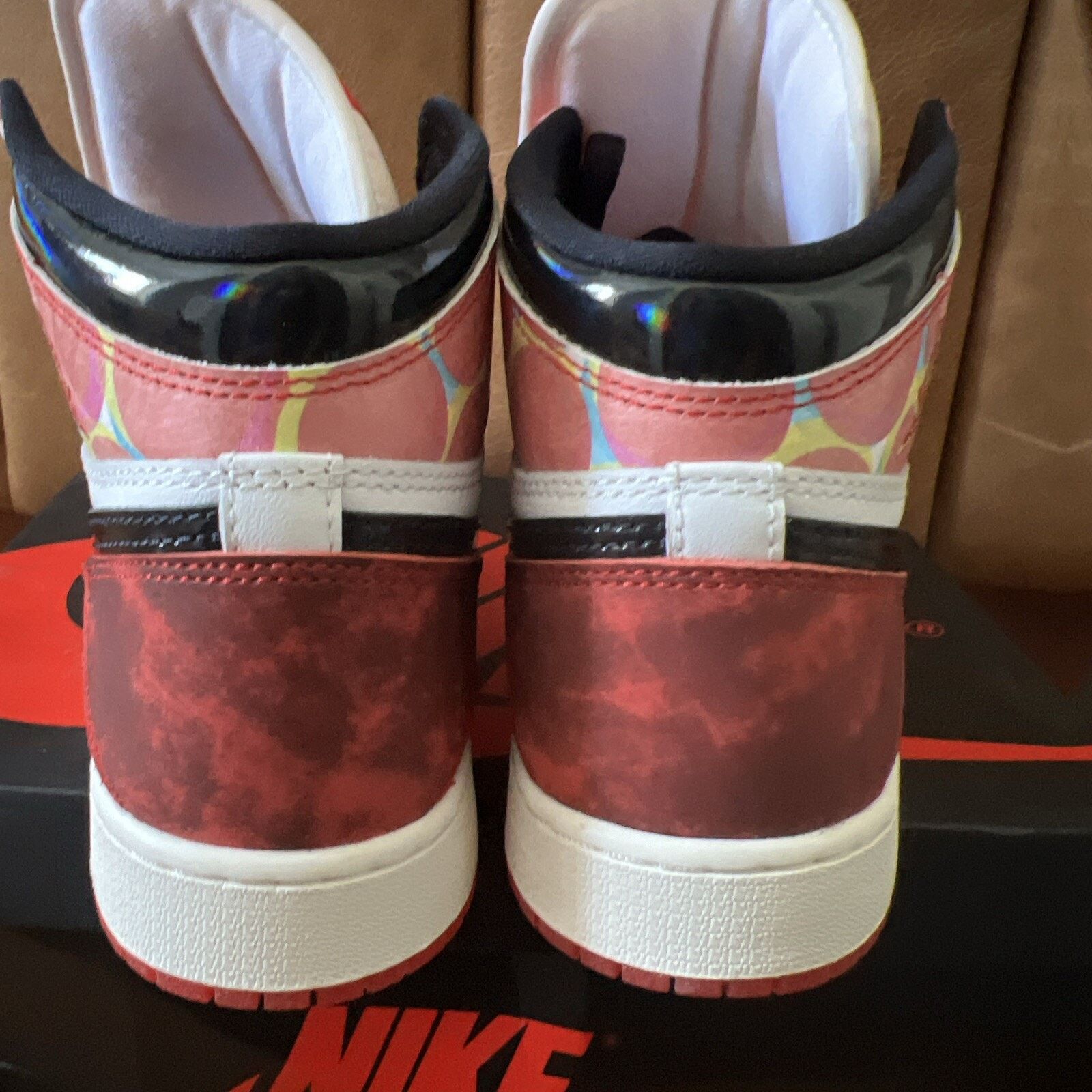 Nike Jordan 1 Retro High OG Size 6,5 GS Spider-Man Size US 6.5 / EU 39-40 - 7 Thumbnail