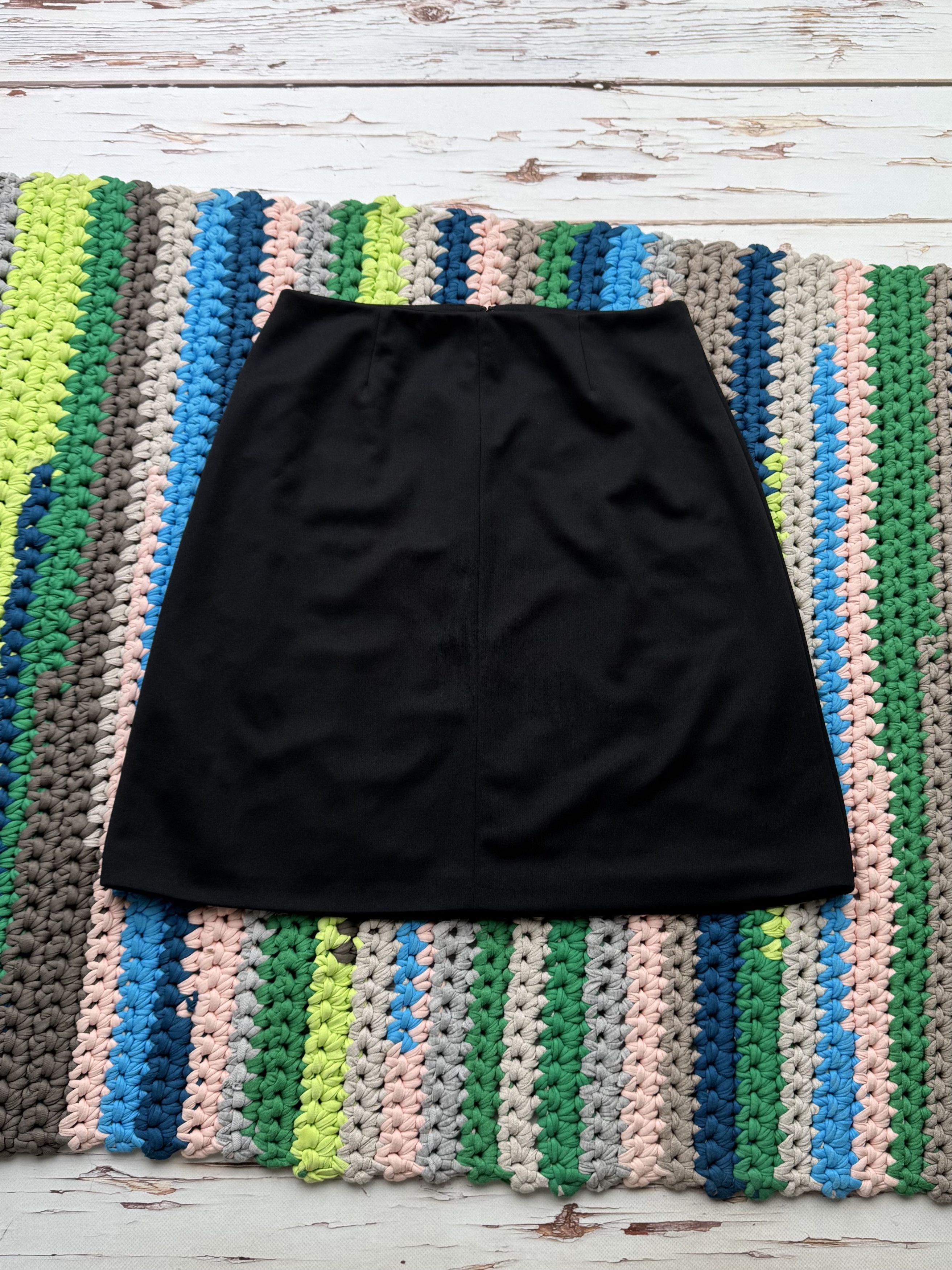 Dolce & Gabbana Dolce&Gabbana Vintage Midi Skirt (V240)(D10) Size 27" / US 4 / IT 40 - 1 Thumbnail