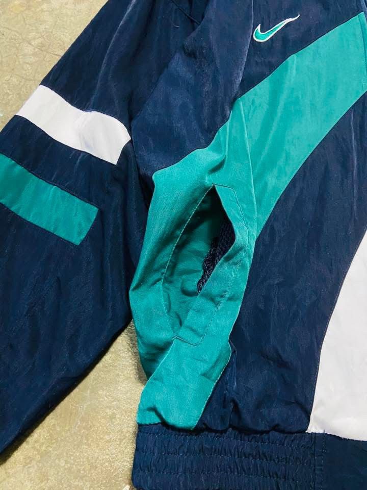 Nike 🔥VTG NIKE PREMIER 90s SWOOSH NYLON JACKET Size US L / EU 52-54 / 3 - 7 Thumbnail