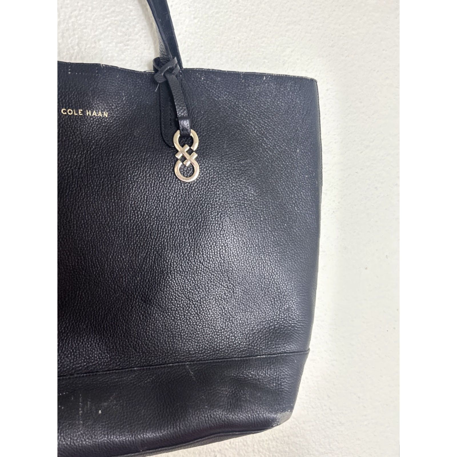 Cole Haan Cole Haan Tote Bag Large Black Pebbled Leather Double Handle Signs Of Wear Size ONE SIZE - 4 Thumbnail