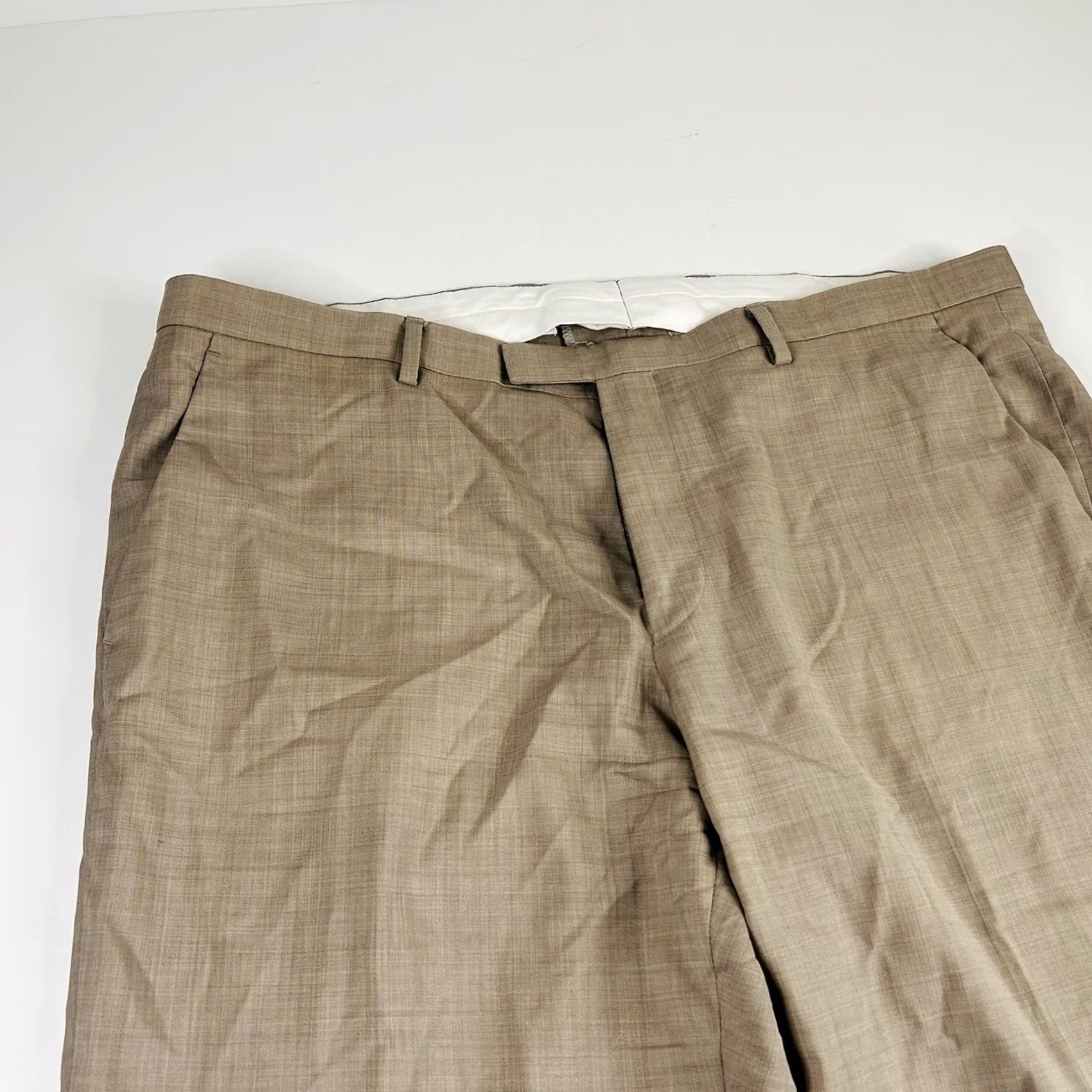 Hugo Boss Hugo Boss Dress Pants Beige Wool Flat Front Formal 40 x 31 Mens Regular Inseam 31 Boy? Size US 40 / EU 56 - 2 Thumbnail