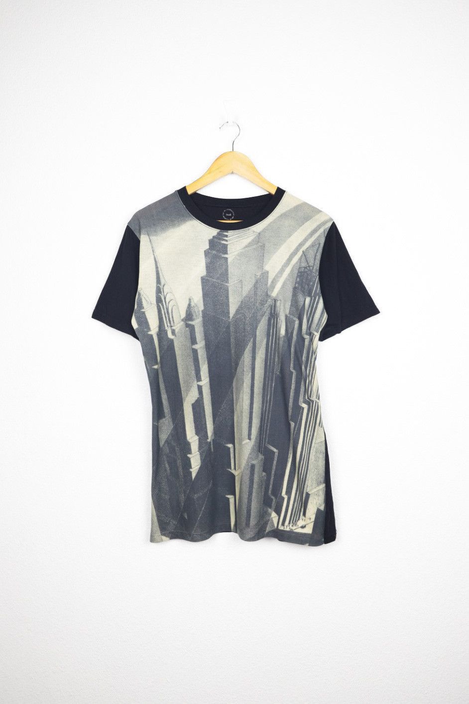 MoMA The Metropolitan Museum of Art New York Graphic 3D Tee Size US S / EU 44-46 / 1 - 1 Thumbnail