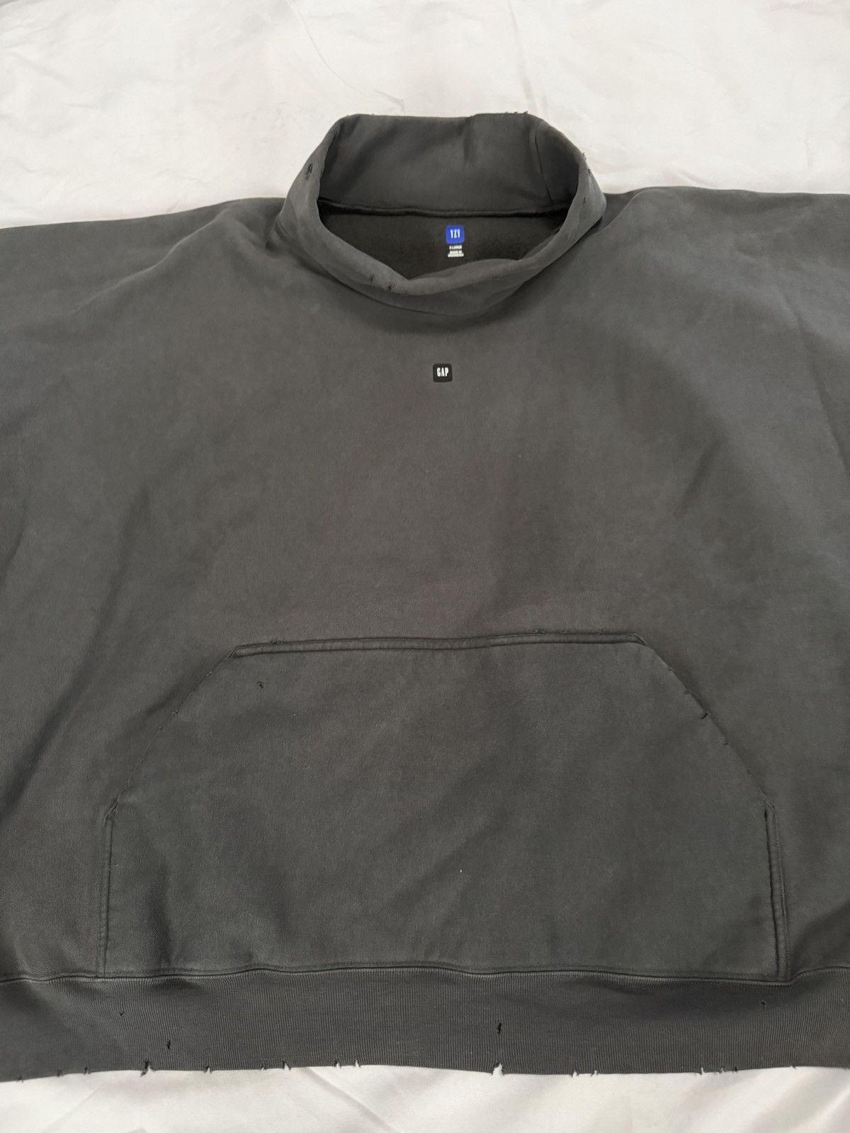 Balenciaga × Gap × Yeezy YEEZY GAP EBB 03 HIGH NECK IN BLACK SIZE MEDIUM (BRAND NEW) Size US M / EU 48-50 / 2 - 2 Thumbnail