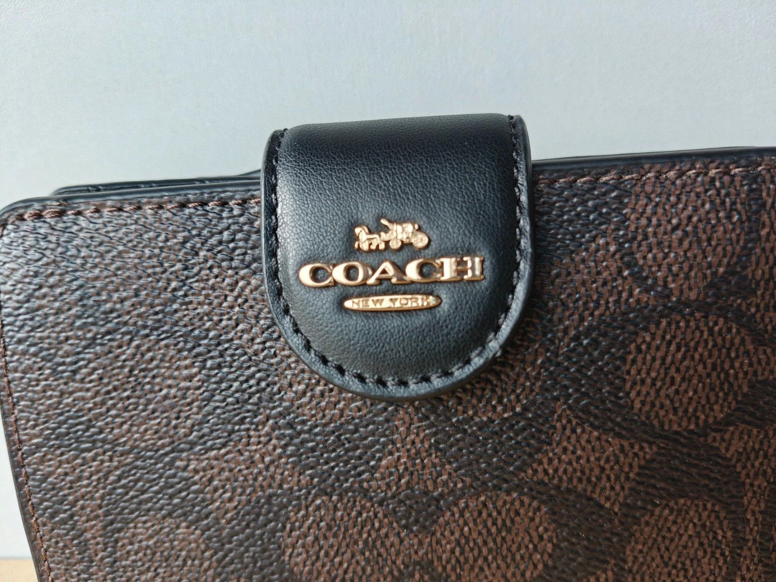 Coach Coach Medium Corner Zip Wallet In Signature T/1013 Size ONE SIZE - 2 Thumbnail