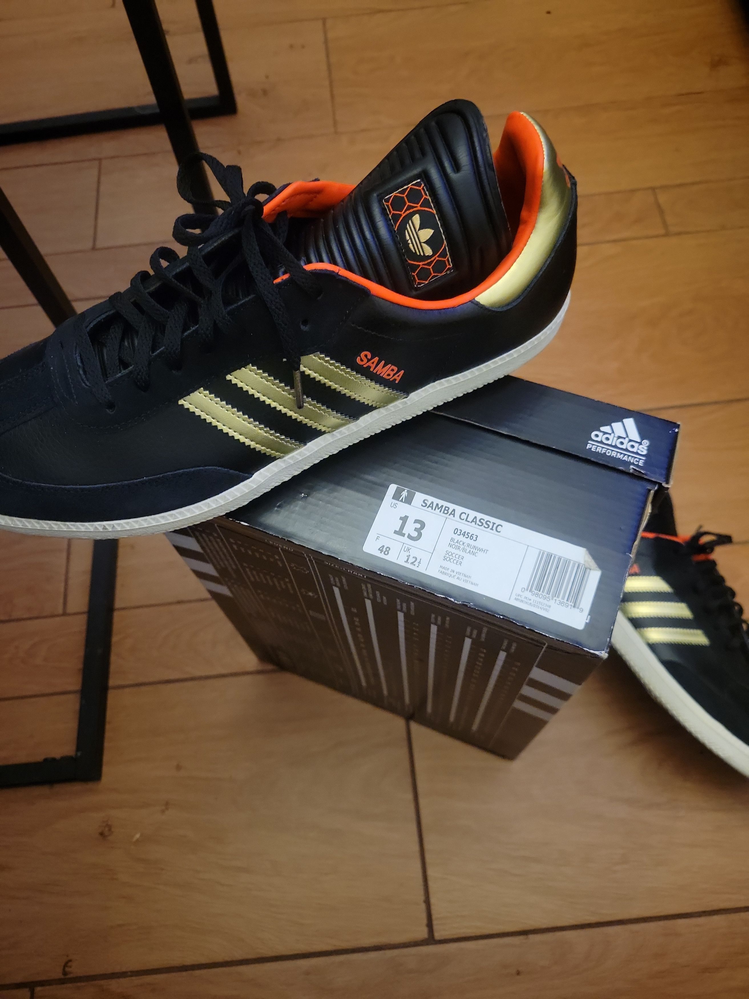 Adidas Adidas Samba G98036 Black/Gold/Infared Size US 13 / EU 46 - 8 Thumbnail
