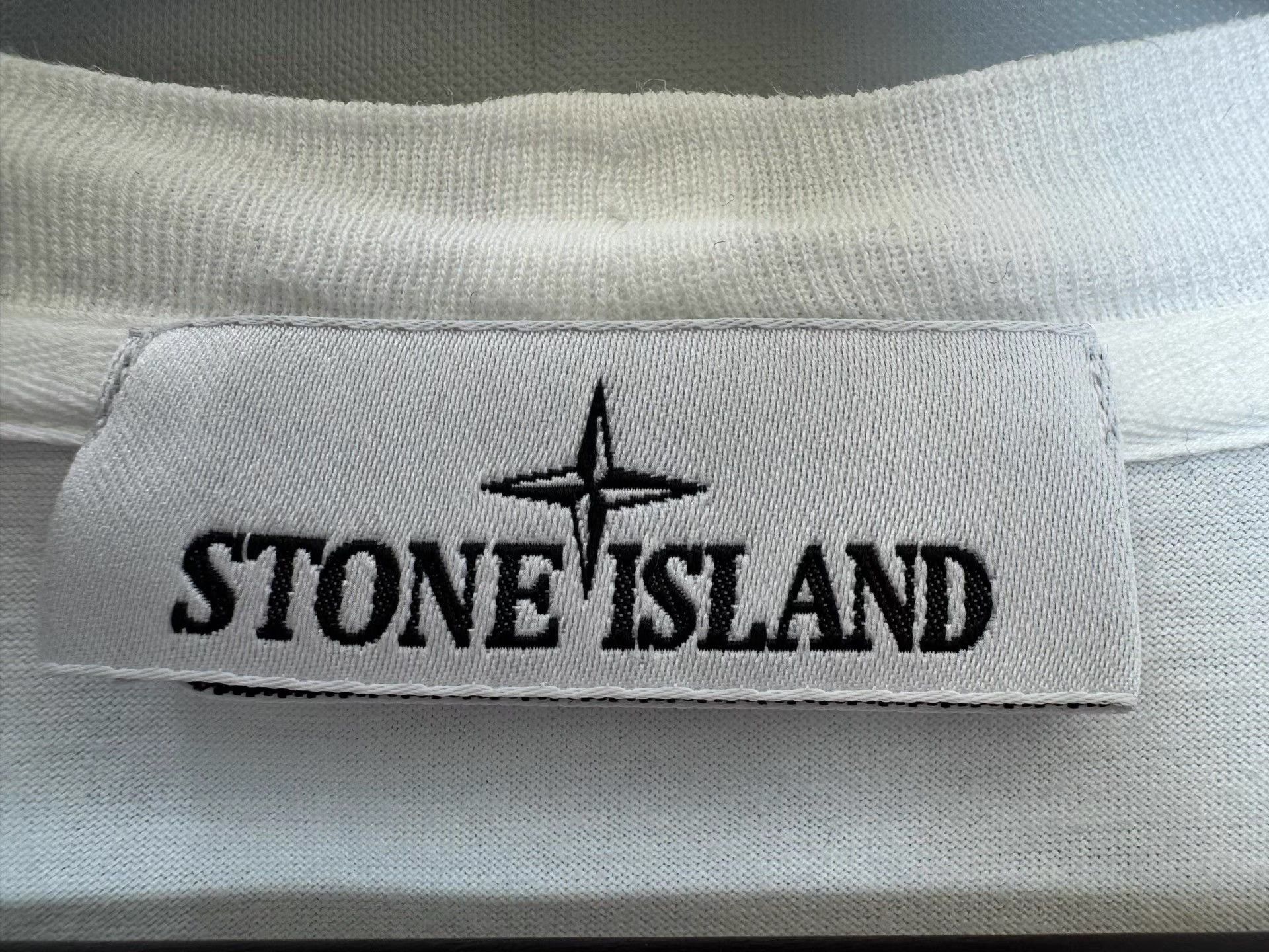 Stone Island Stone Island Solid Color Crew Neck Long Sleeve K36 Size US L / EU 52-54 / 3 - 3 Thumbnail