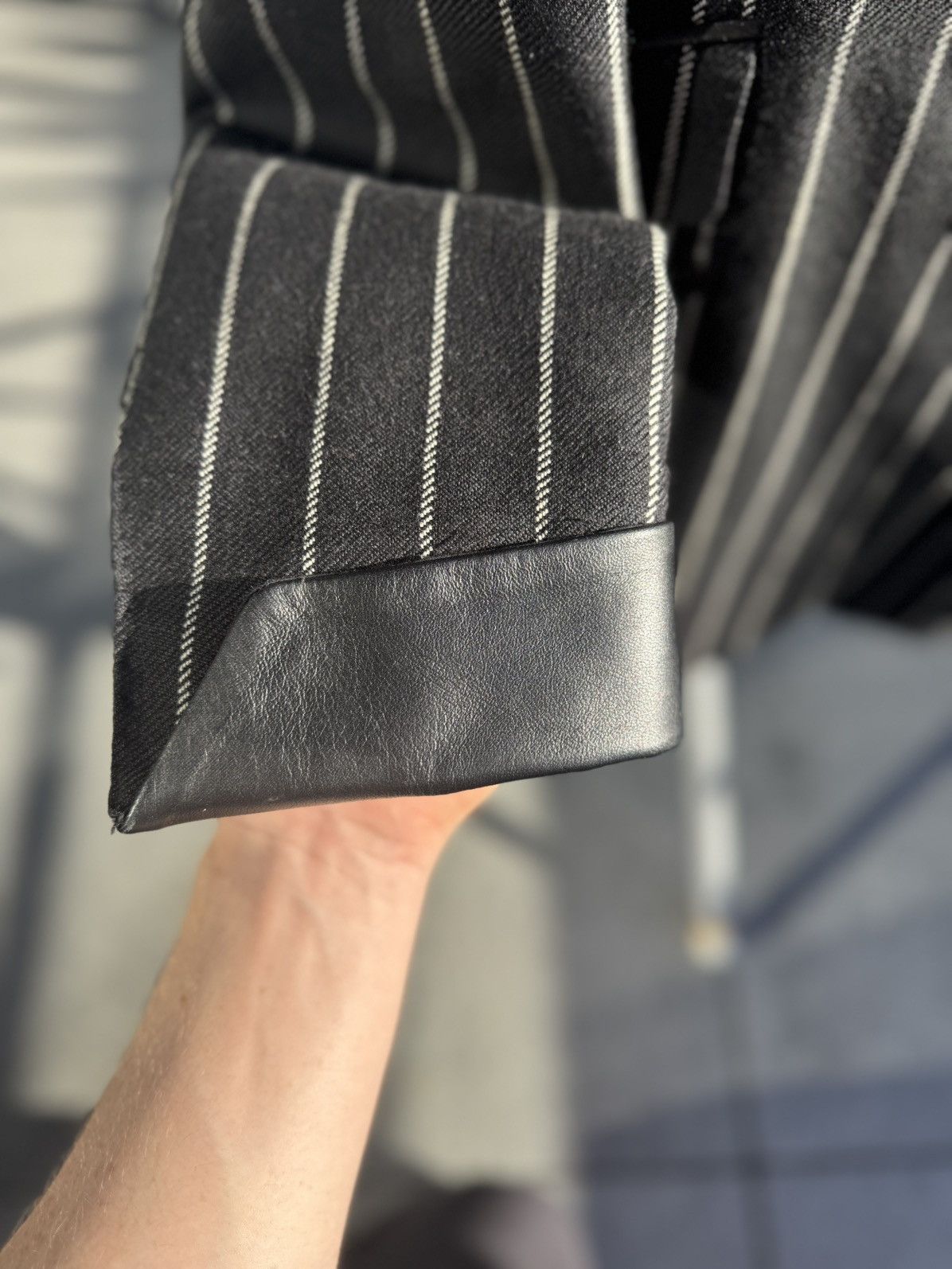Sir Tom Baker Sir Tom Baker Black w/ Silver Pinstripe Jacket - Leather Size 38R - 7 Thumbnail