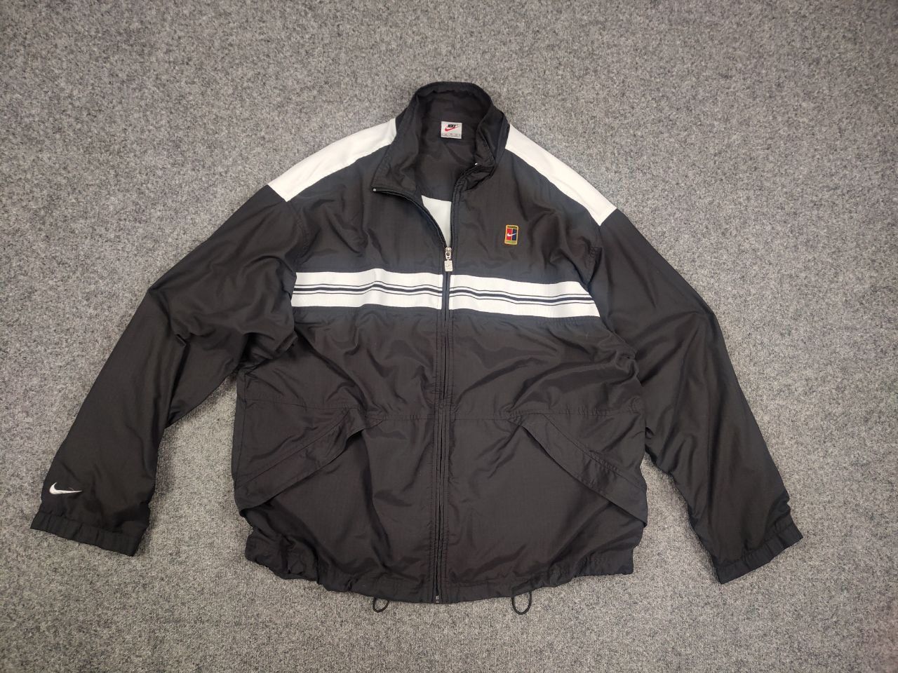 Nike Vintage Nike Court Logo Track Oversized Jacket Y2K Style Size US XL / EU 56 / 4 - 7 Thumbnail