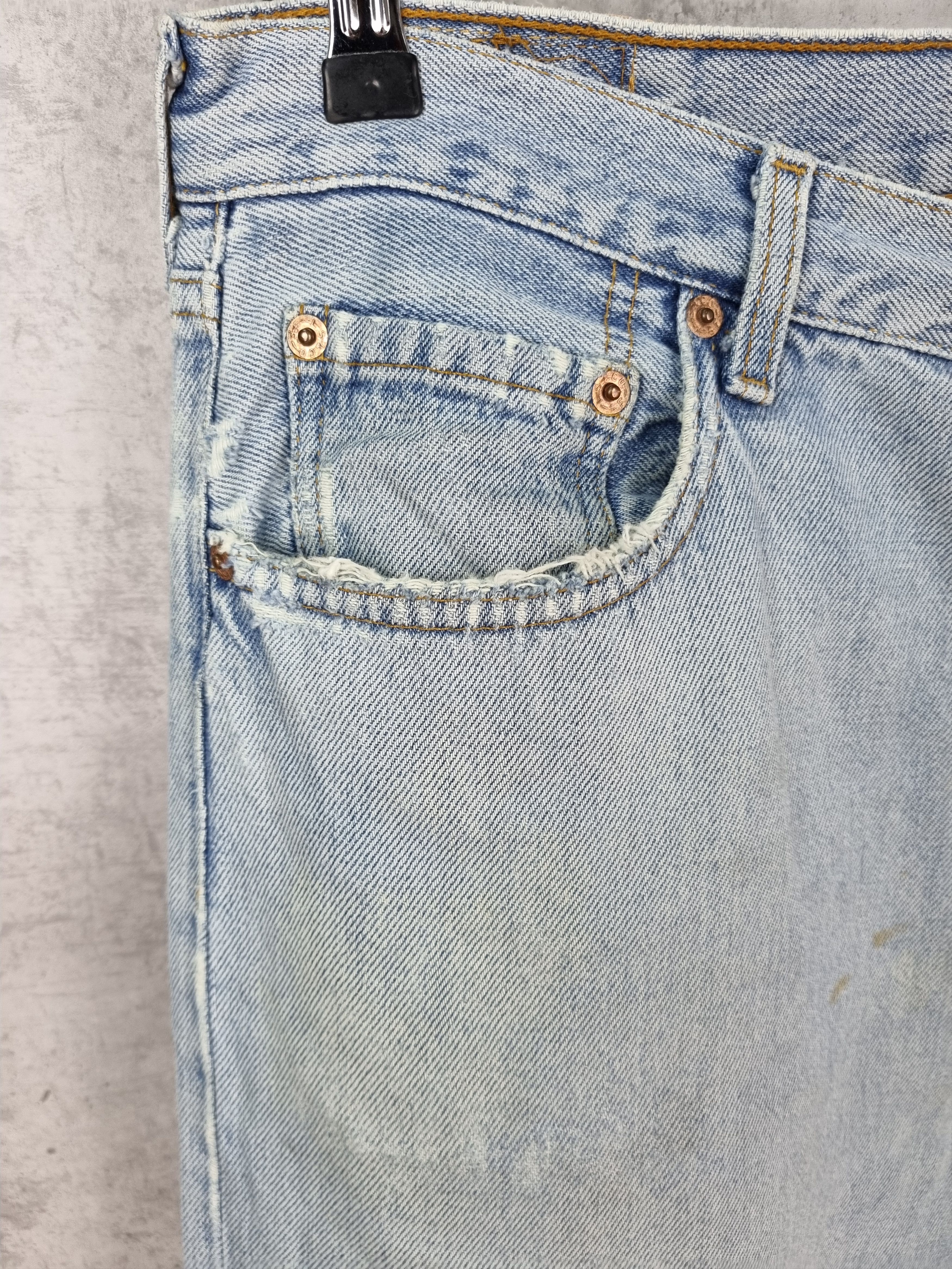 Levi's × Levi's Vintage Clothing × Vintage 1994 Vintage LEVIS 501 Dirty Distressed Jeans made in France Size US 33 - 17 Thumbnail