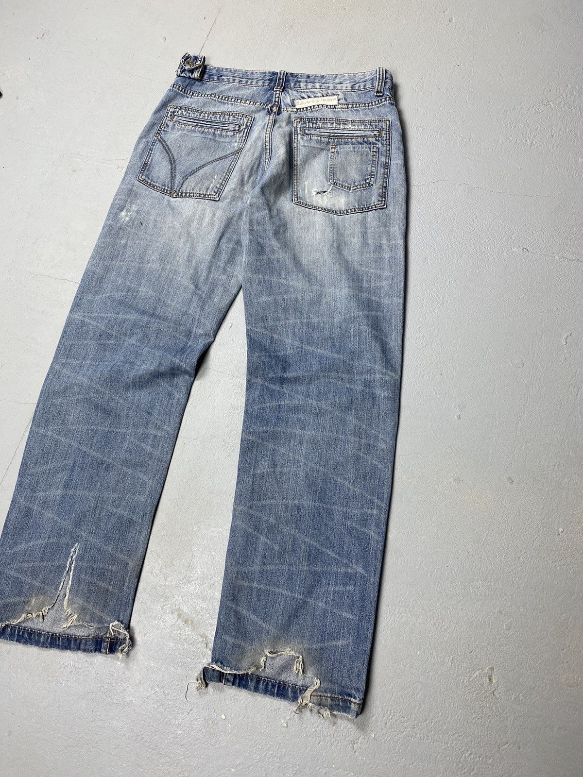 Image of Distressed Denim x Dolce Gabbana Vintage Dolce & Gabbana Jeans Distressed Streetwear in Blue (Size 