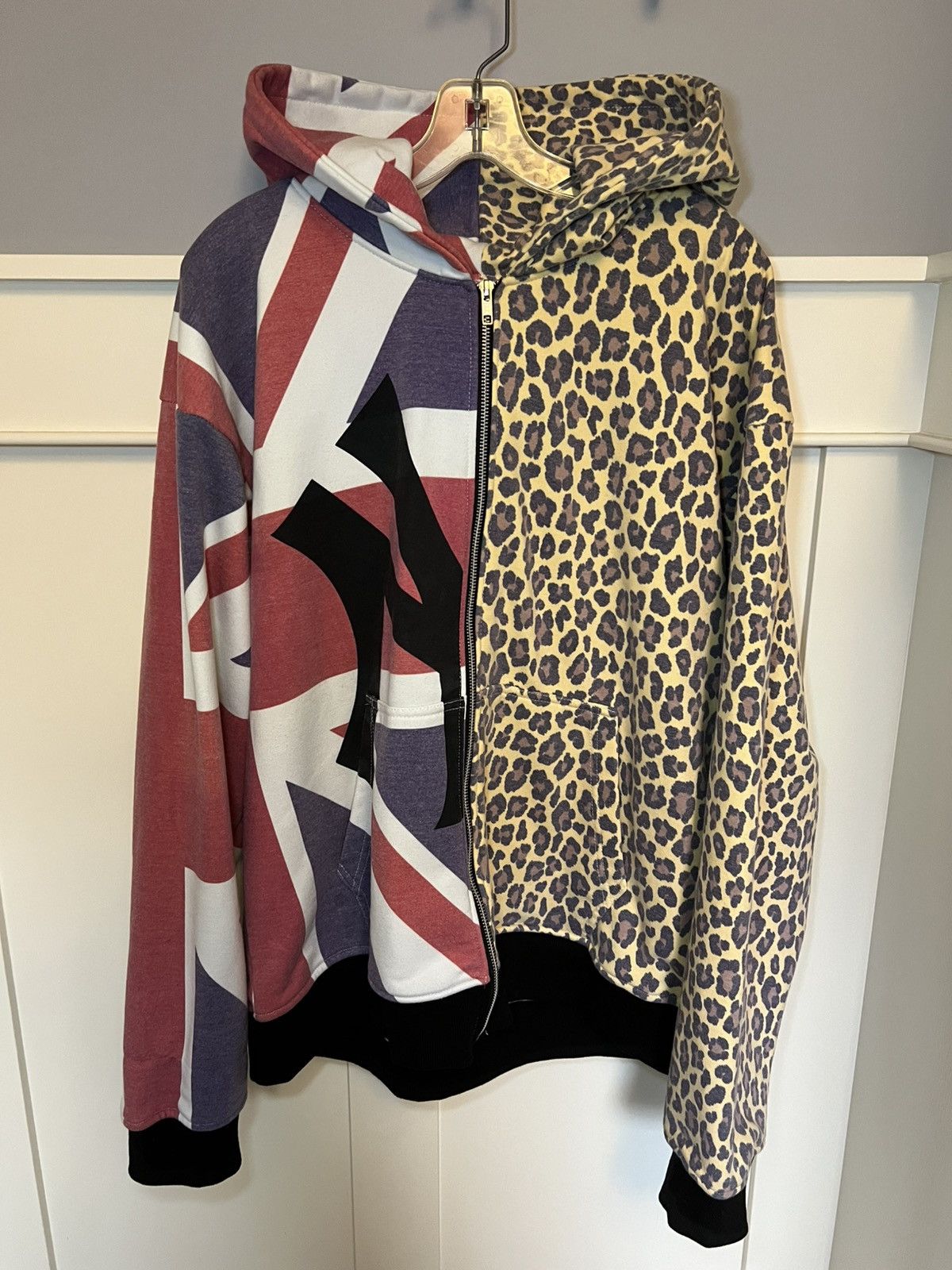 Other 2001 Odyssey Union jack / cheetah split zip-up hoodie Size US XL / EU 56 / 4 - 1 Thumbnail