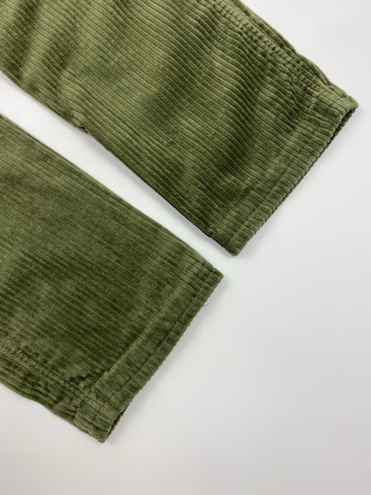 Vintage 1970’s Vintage UFO Green Jumbo Corduroy Pants Size US 33 - 14 Thumbnail