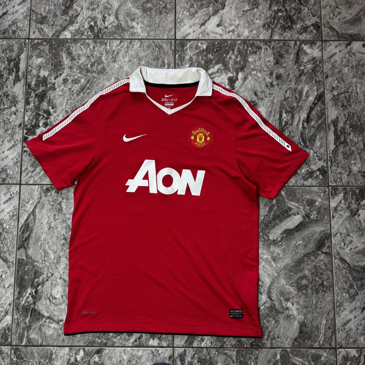 Nike 2010-11 Manchester United Home Shirt Fletcher #24 Size US L / EU 52-54 / 3 - 2 Thumbnail