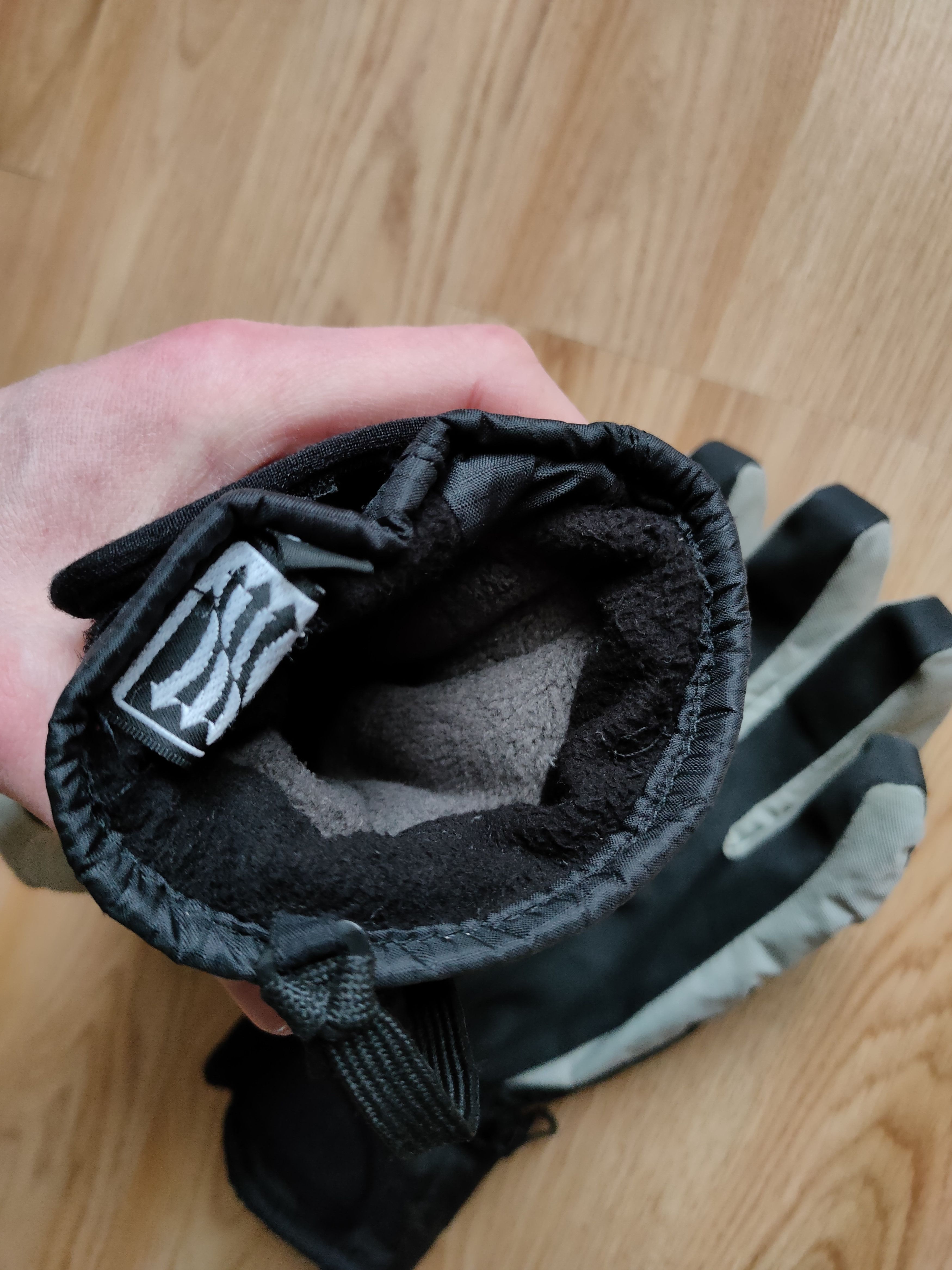 Goretex Animal Gorpcore Winter Outdoor Ski Mountain Gloves Size ONE SIZE - 9 Thumbnail
