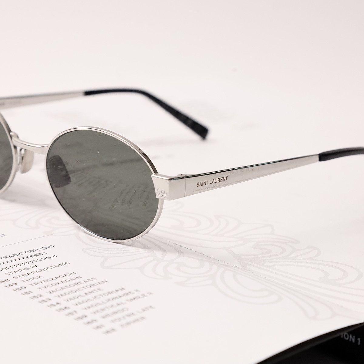 Saint Laurent Paris SAINT LAURENT SL 692 SUNGLASSES Size ONE SIZE - 3 Thumbnail