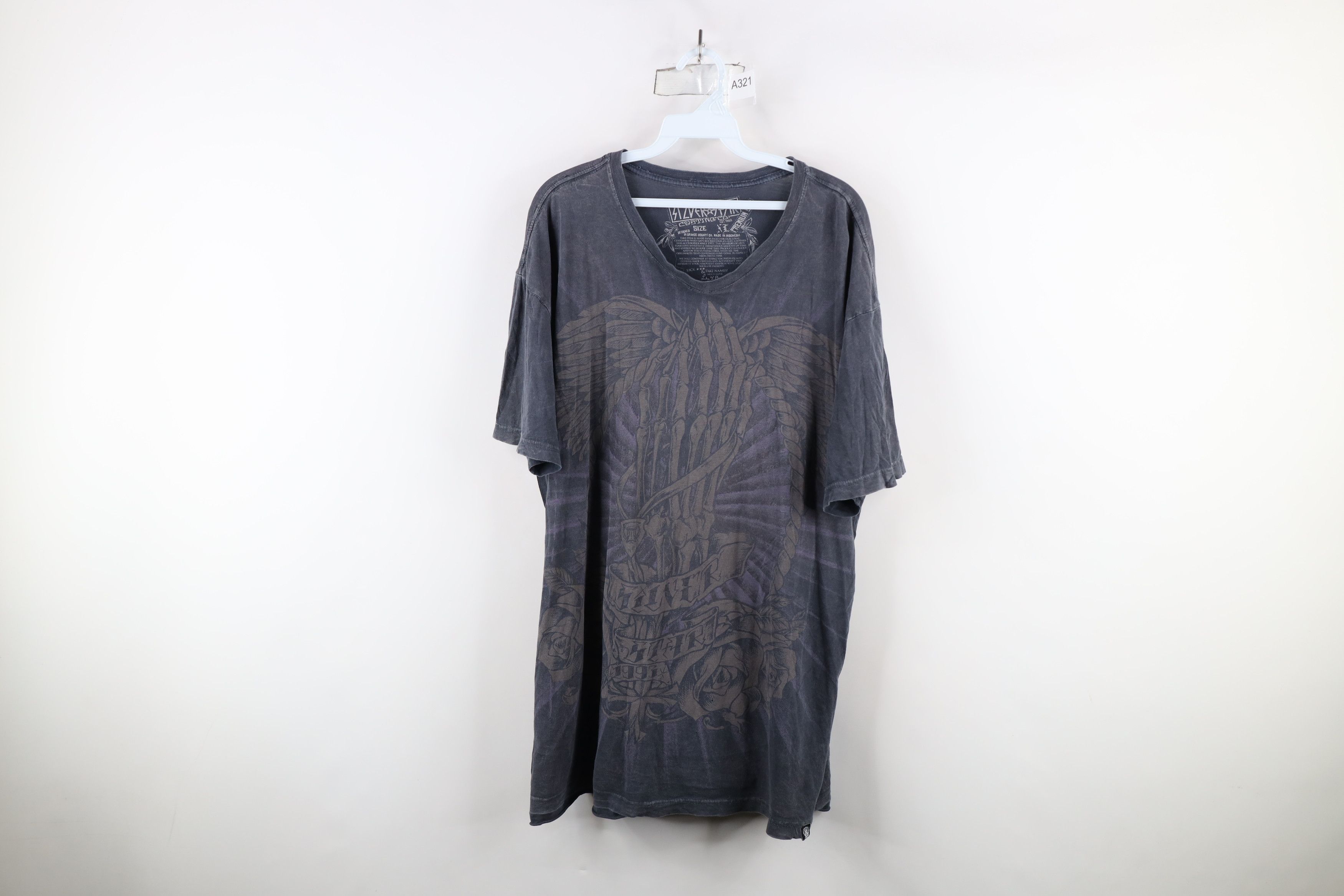 Vintage Vintage Y2K Streetwear Wash Rose Skeleton UFC MMA T-Shirt Size US XL / EU 56 / 4 - 1 Thumbnail