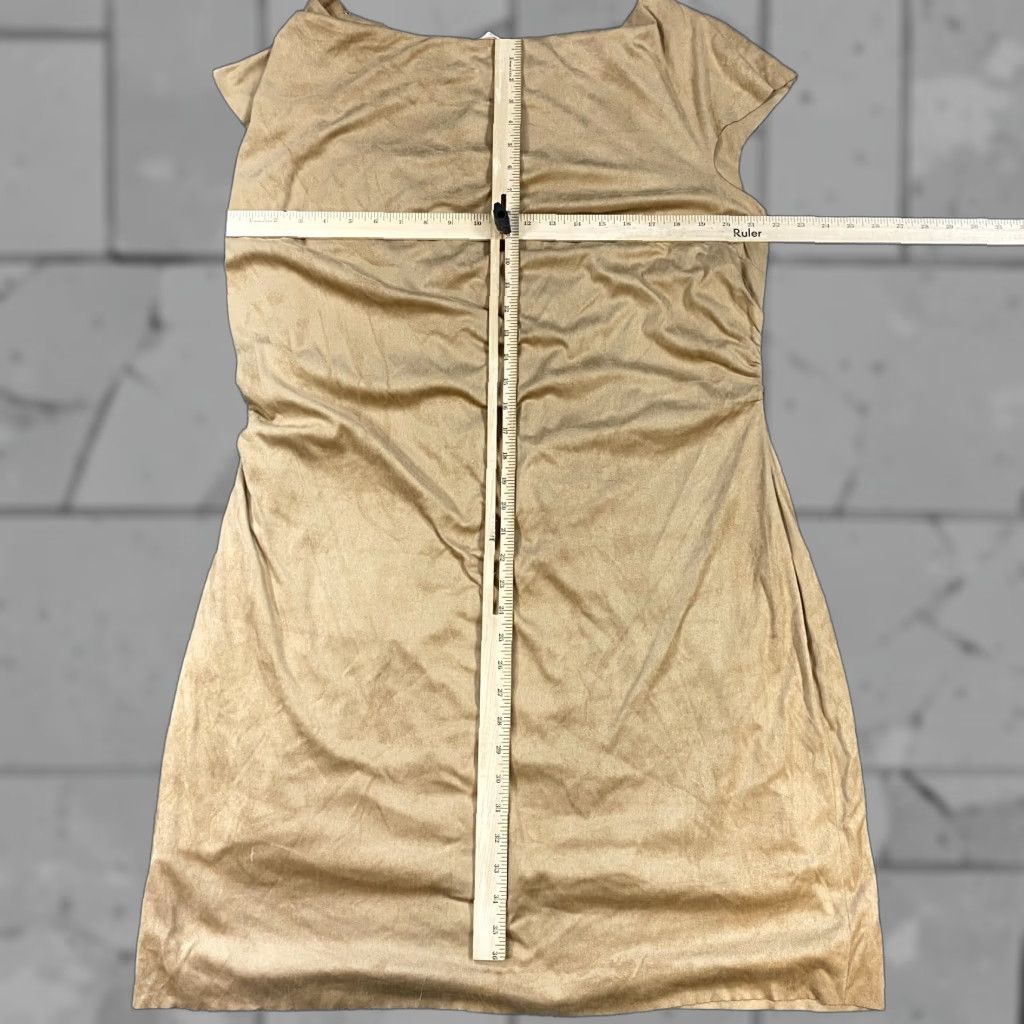 Vintage Kay Unger Dress 20W Beige Solid Sheath NEW Adult Plus Knee Length Sleeveless Boat Neck Women Dress Size 3XL / US 20-22 - 1 Thumbnail