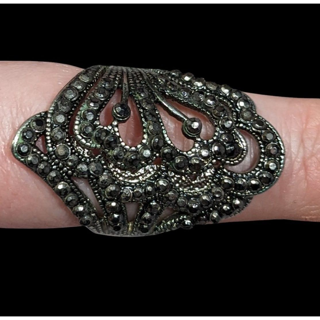 Other Gothic Whimsical Art Nouveau Silver Tone Ring Size 9 Size ONE SIZE - 2 Thumbnail