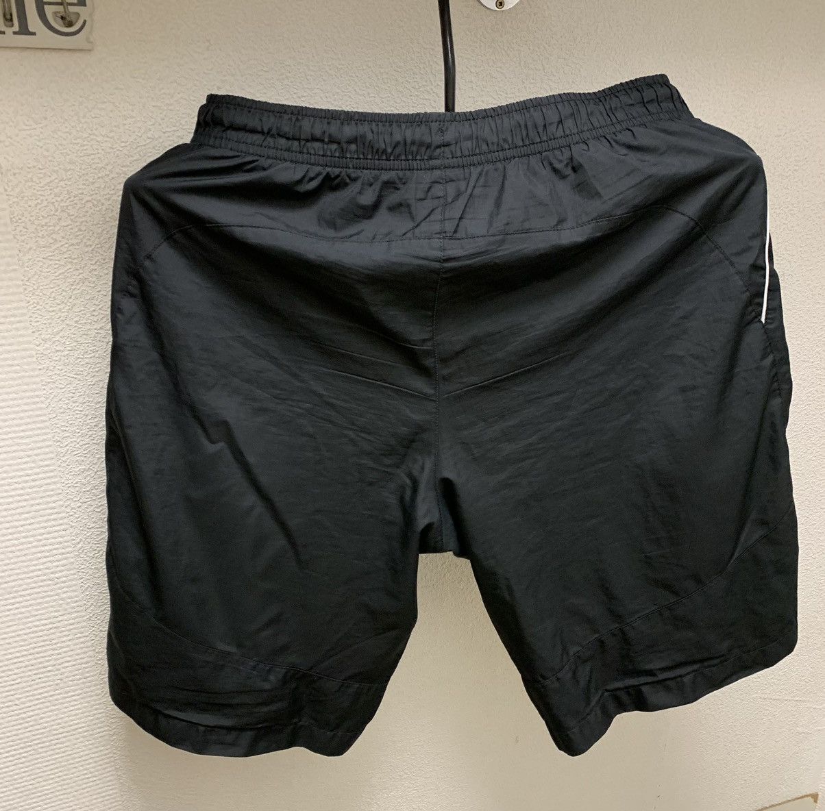 Nike Nike vintage nylon shorts drill y2k M sz black Size US 32 / EU 48 - 2 Thumbnail
