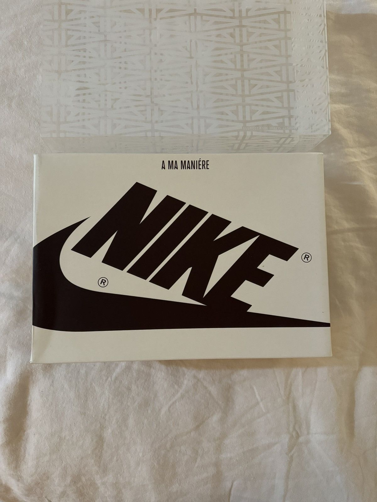 A Ma Maniere × Jordan Brand Air Jordan 1 High OG ‘Airness’ x A Ma Maniere Size US 9.5 / EU 42-43 - 9 Thumbnail